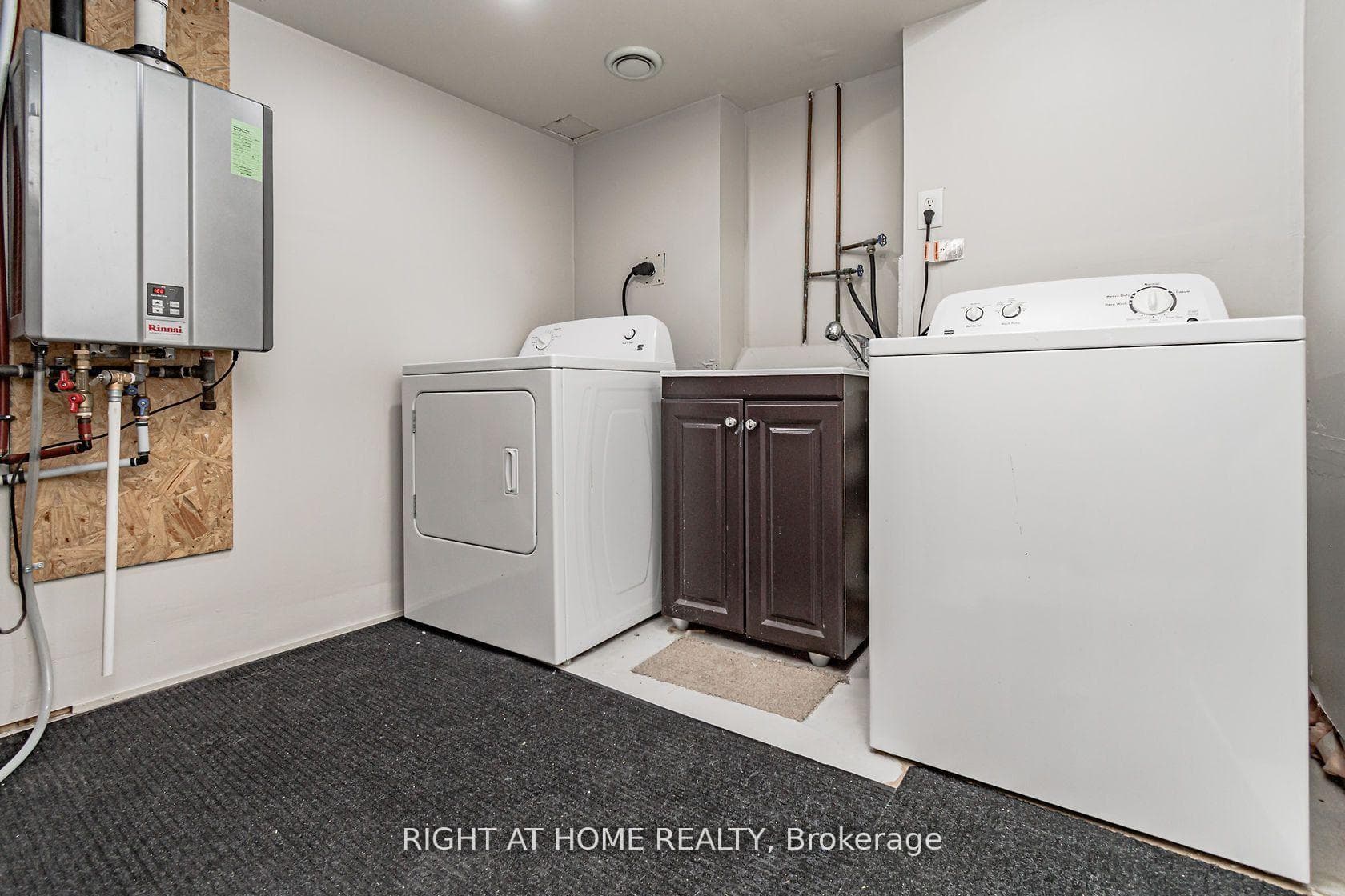2084 White Dove Circle photo 25