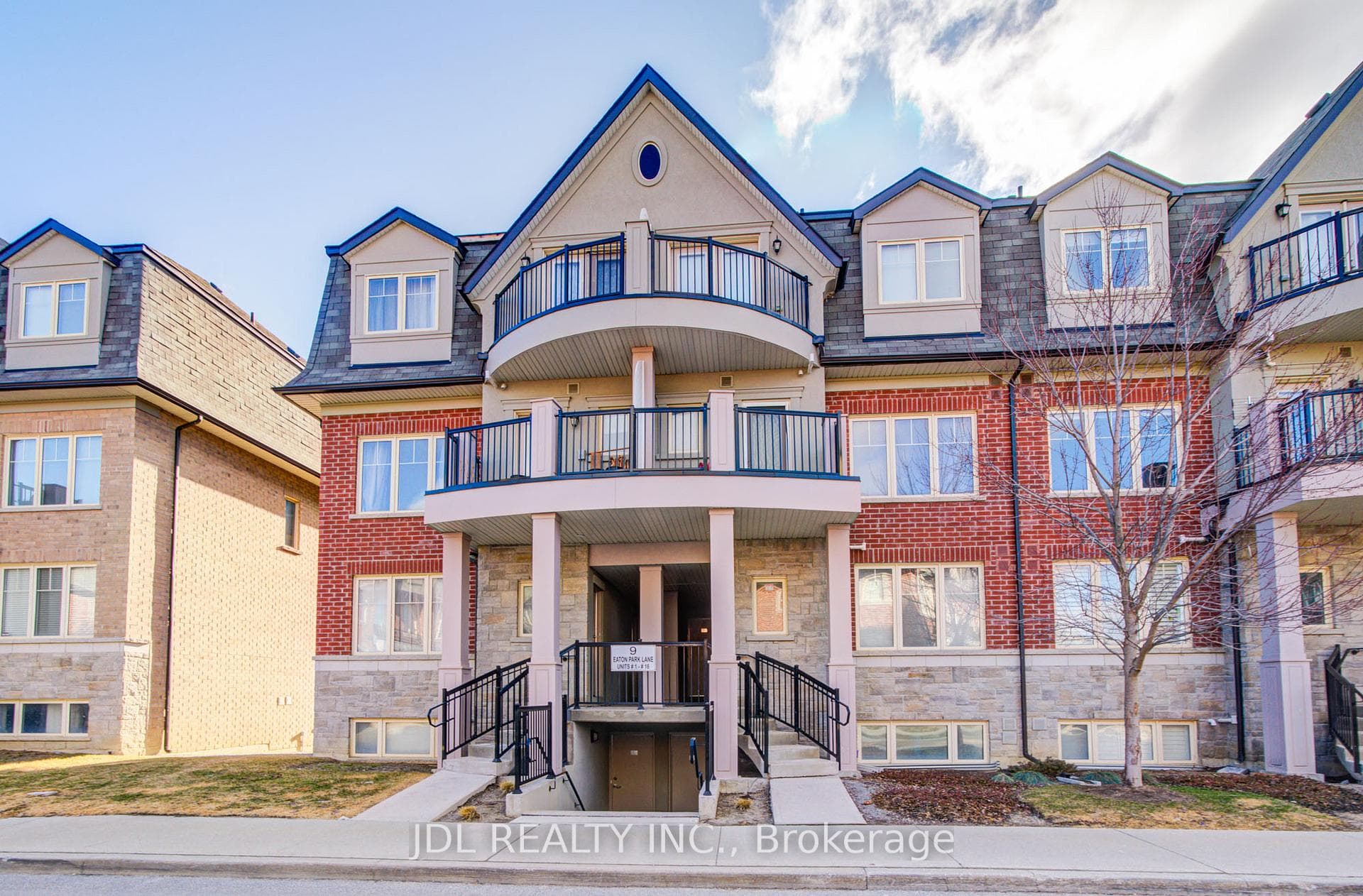 9 Eaton Park Lane Unit 5 photo 1