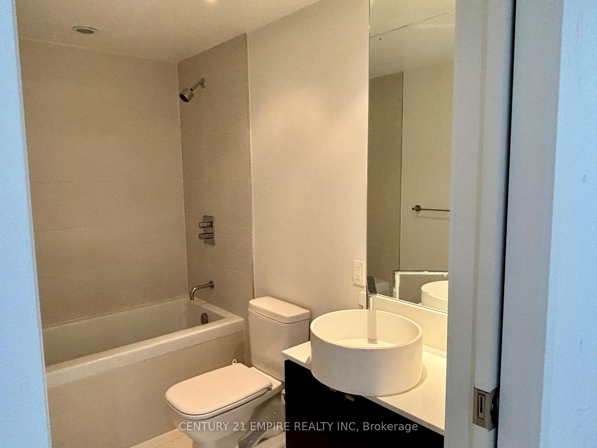 60 Colborne Street Unit 416 photo 13