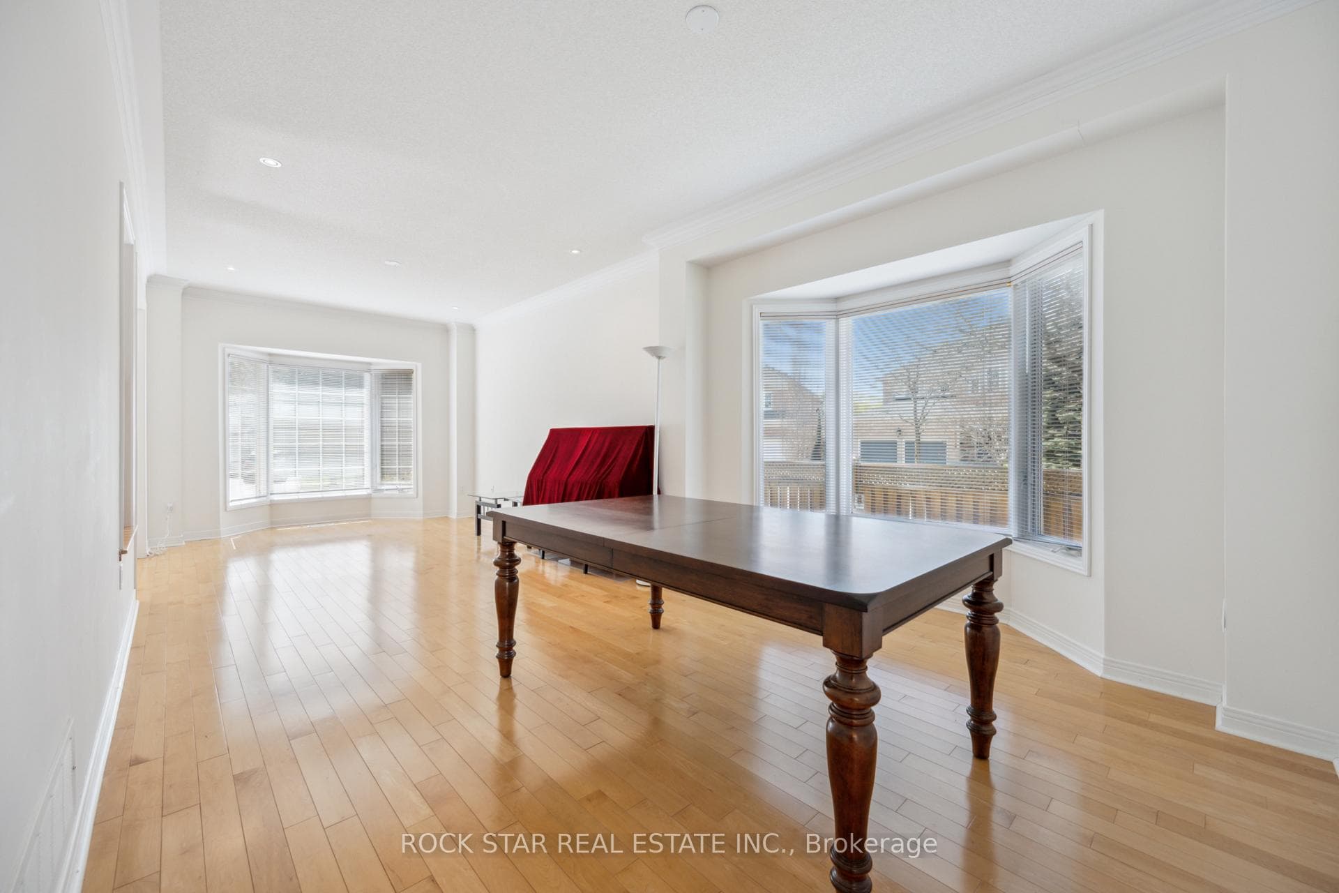 18 Burndenford Crescent photo 13
