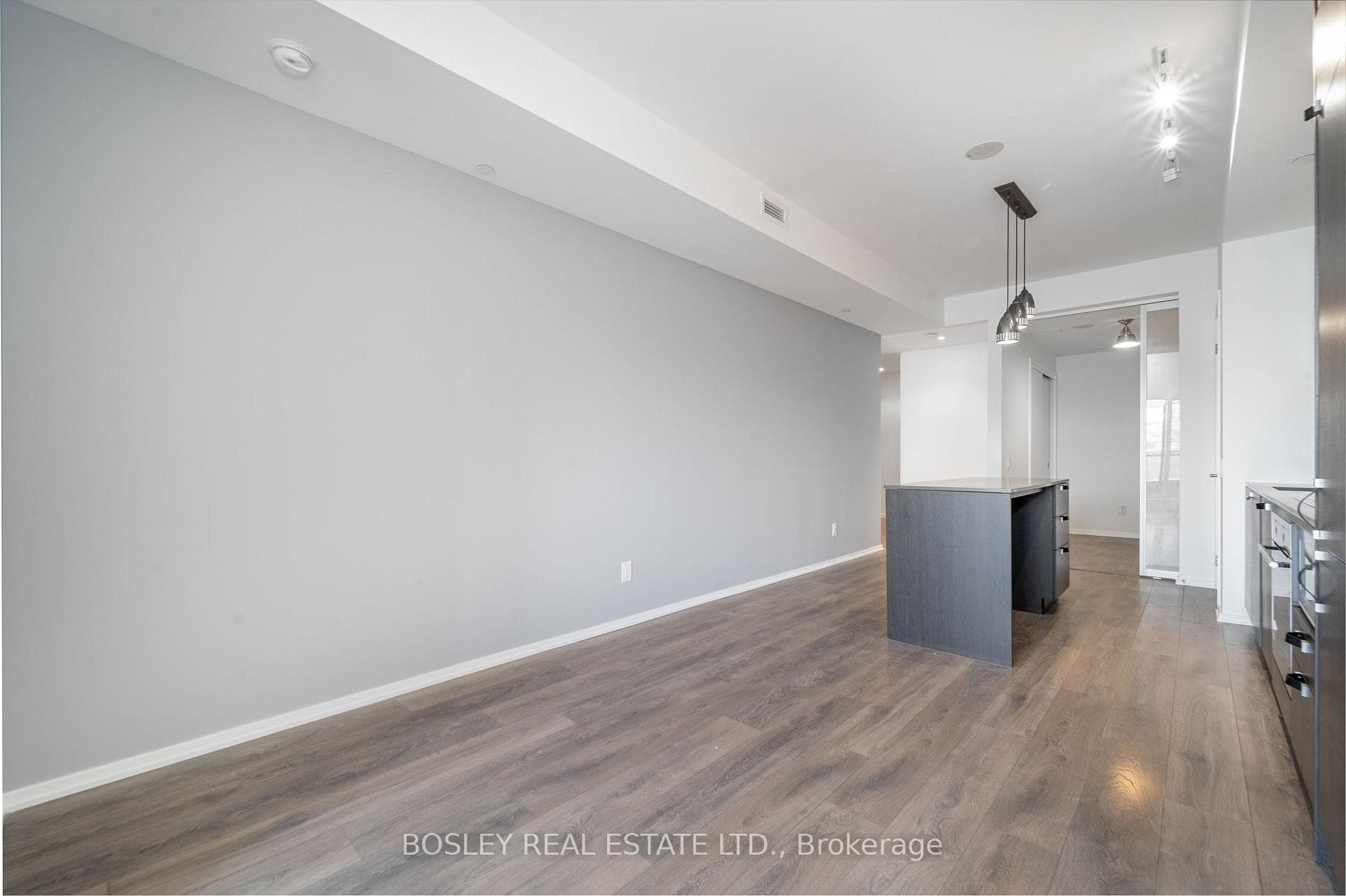 783 Bathurst Street Unit 314 photo 8