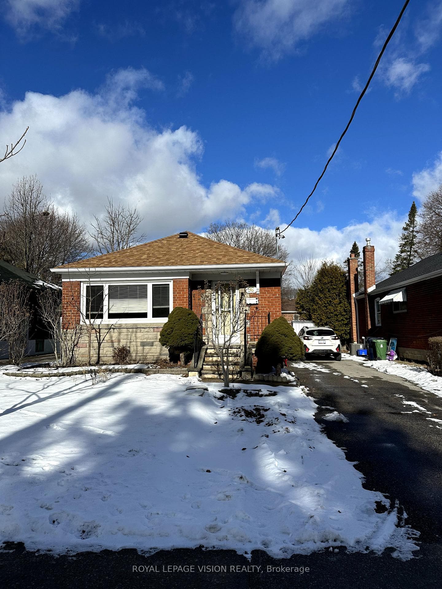 96 Foxridge Drive photo 1