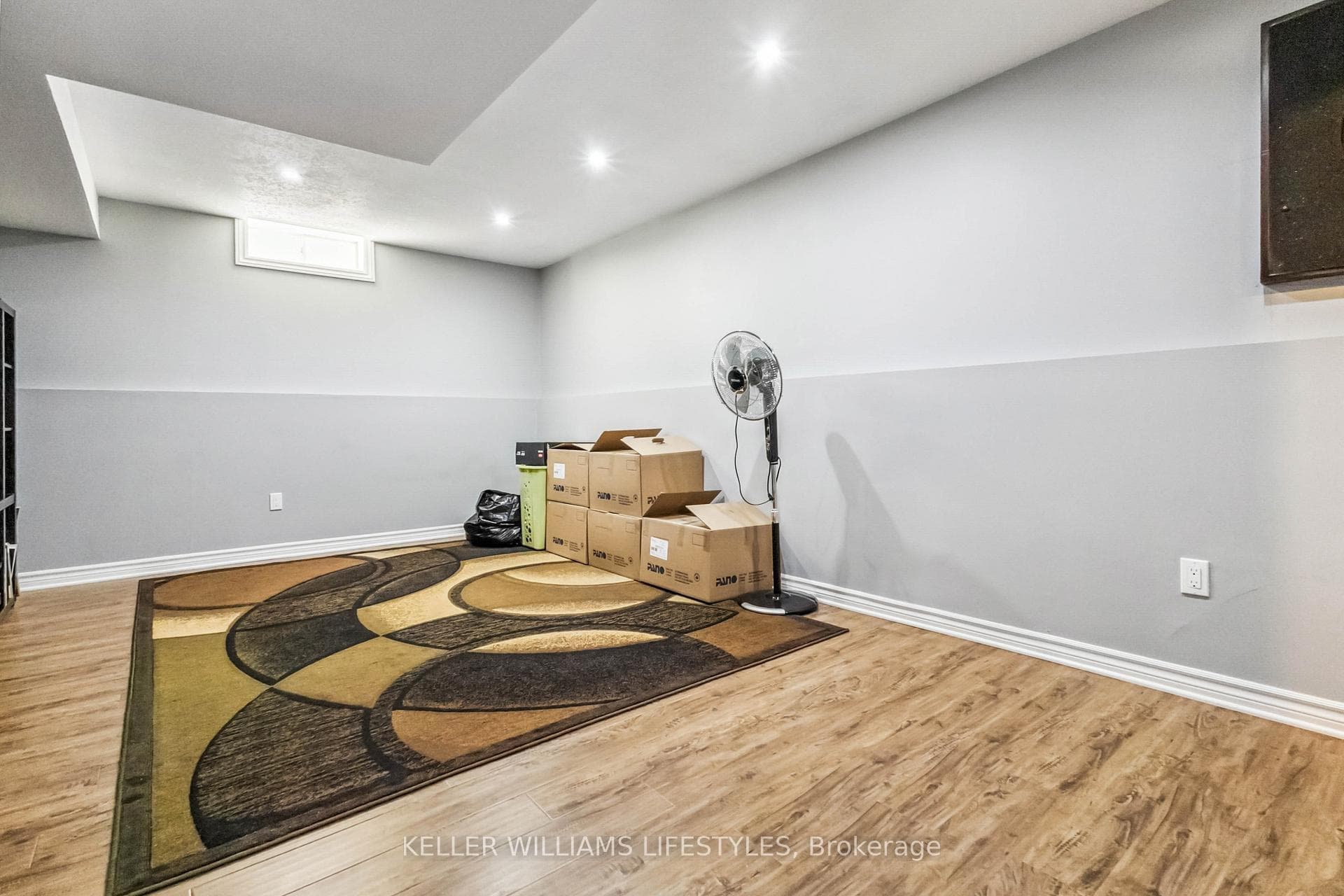 27 Millers Road photo 28