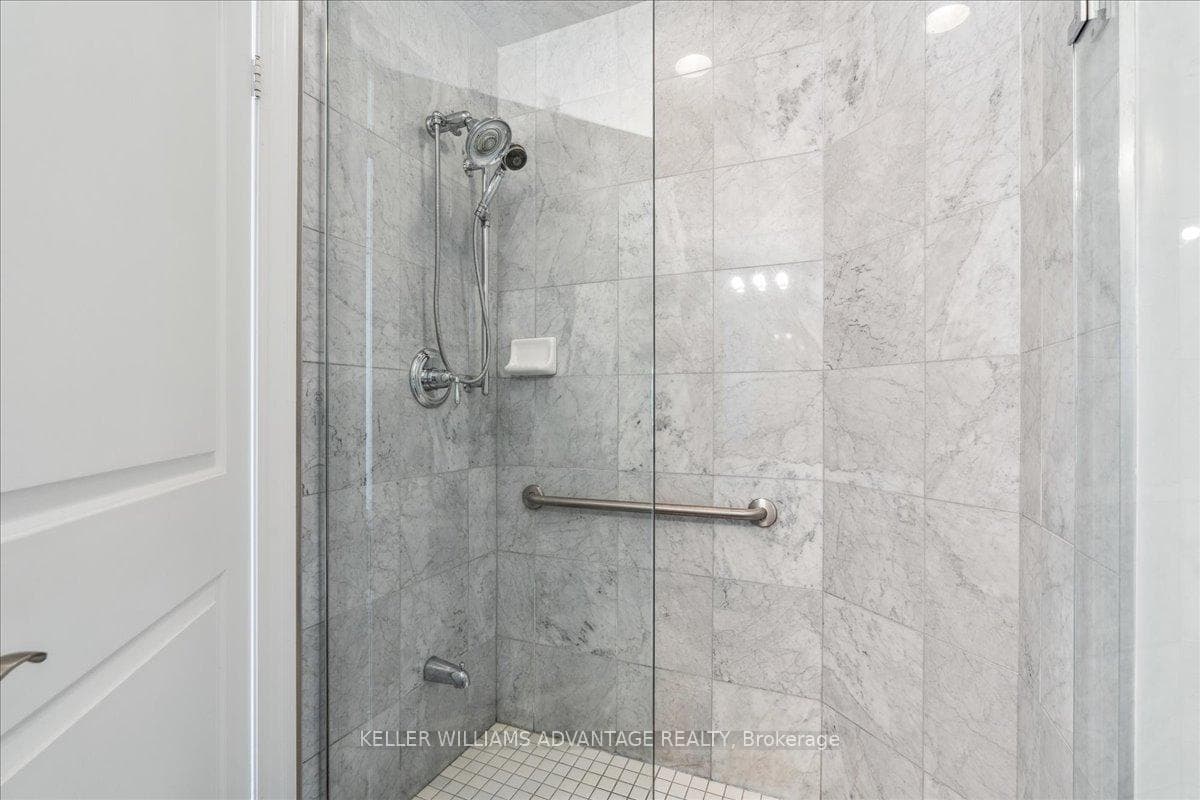 20 Bloorview Place Unit 1018 photo 32