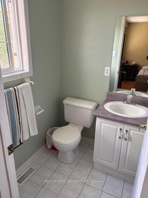 6 Michelle Drive photo 12