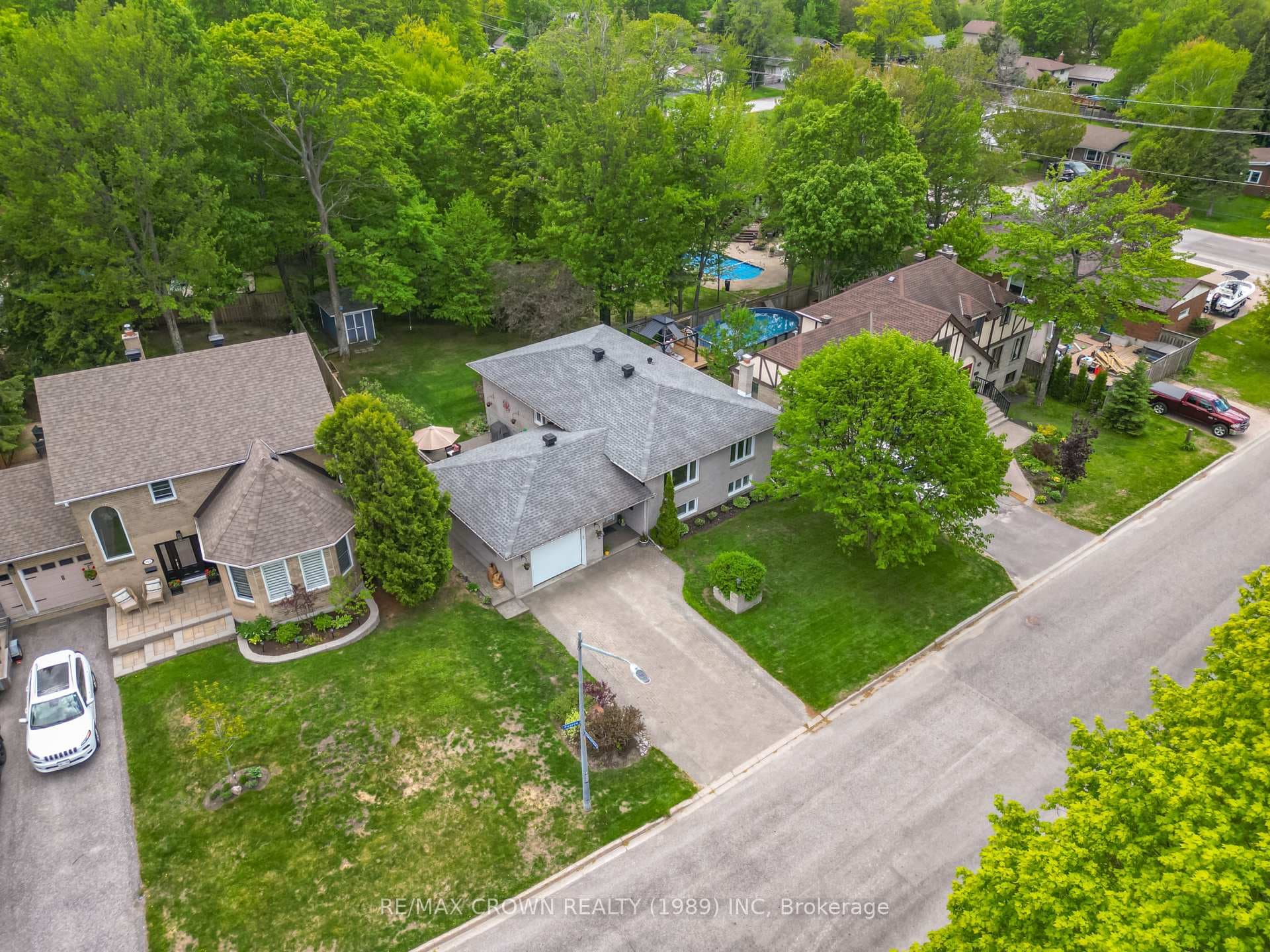 309 Pearce Street photo 42