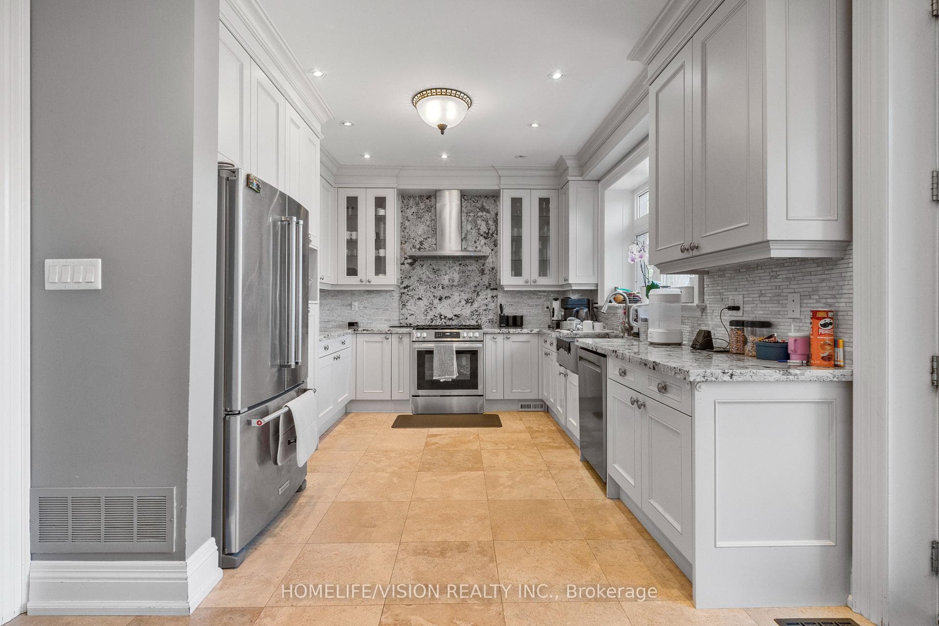 80 North Heights Road photo 9