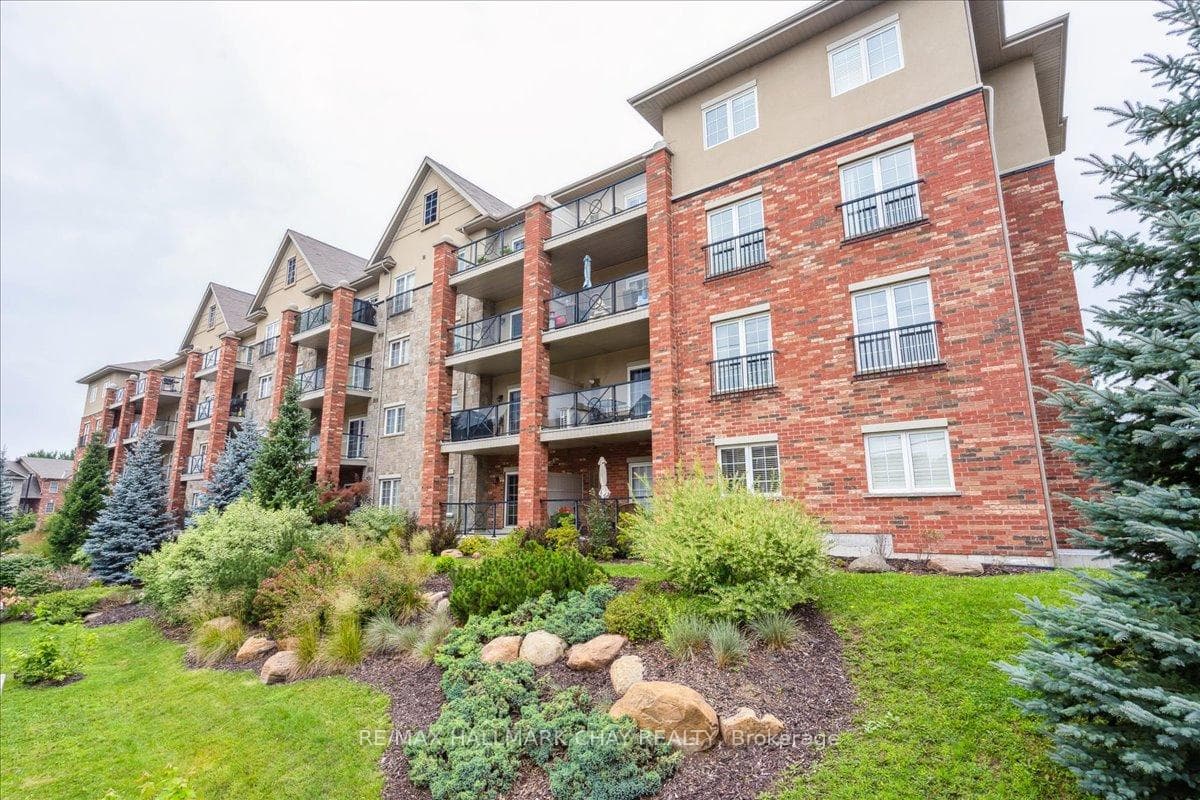 39 Ferndale Drive Unit 105 photo 2