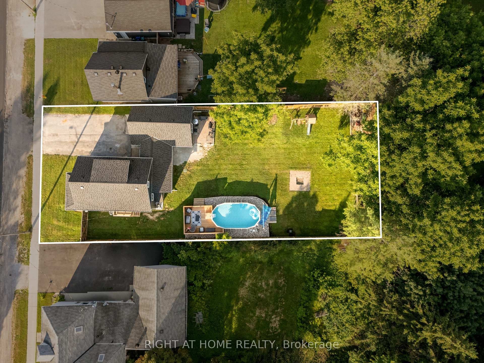 Lot lines are approximate