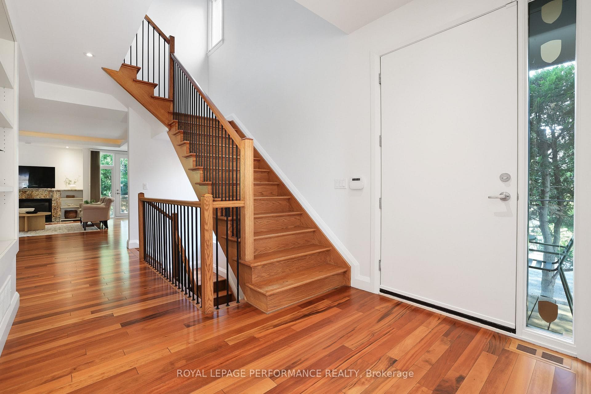 2029 Cabot Street photo 3