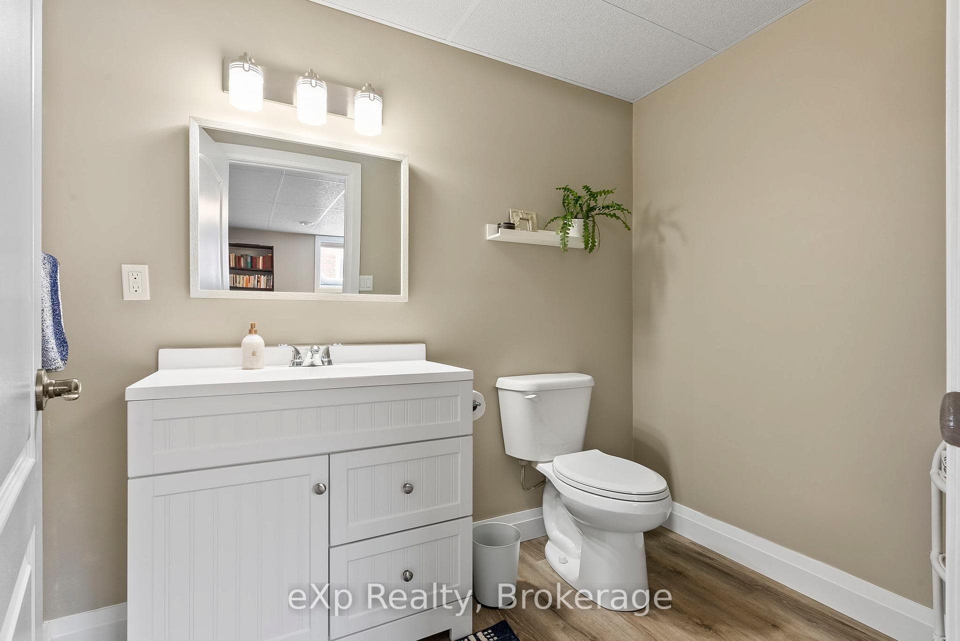 Plumbing available to convert to full Bath