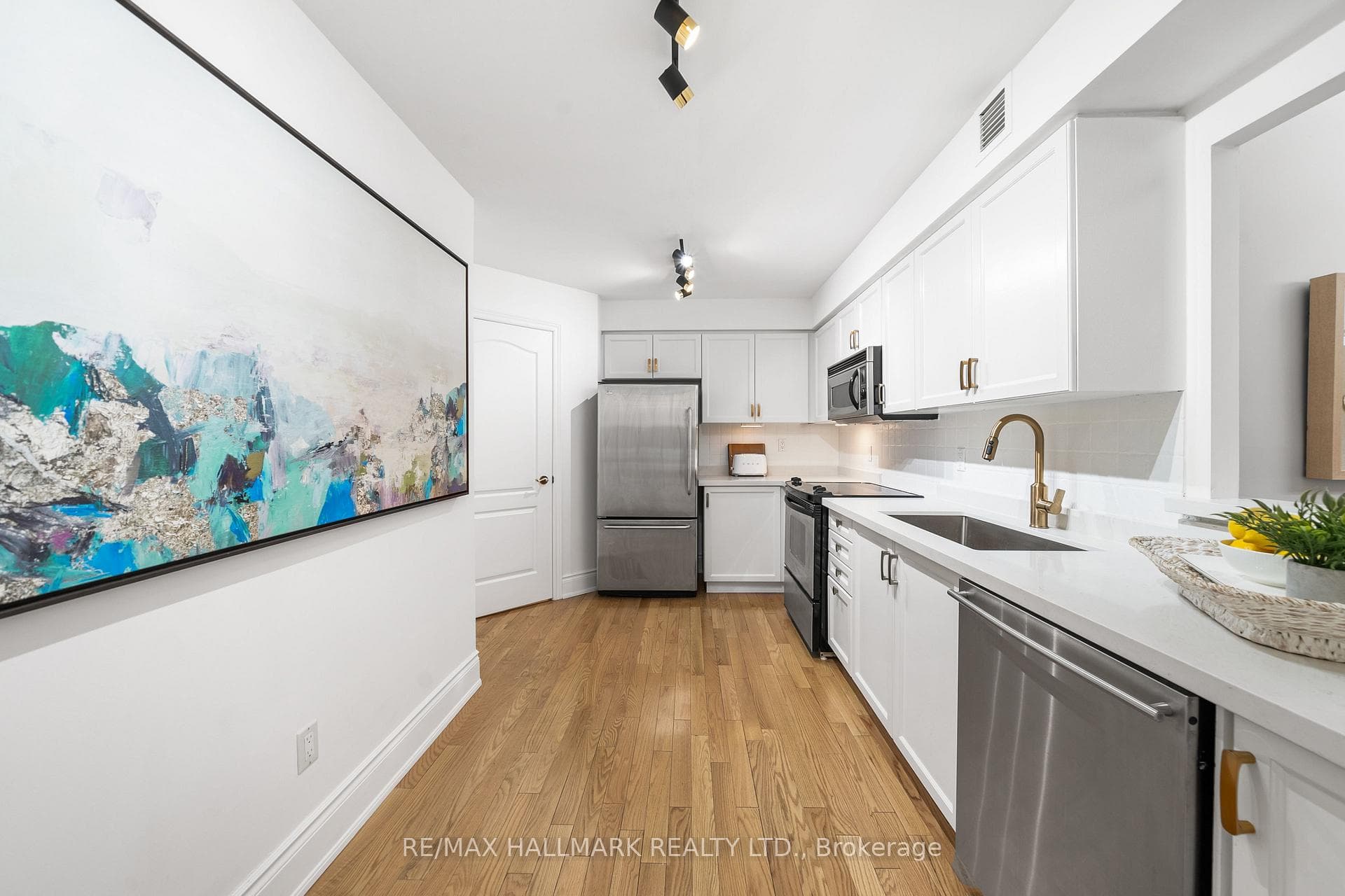75 York Mills Road Unit 201 photo 13