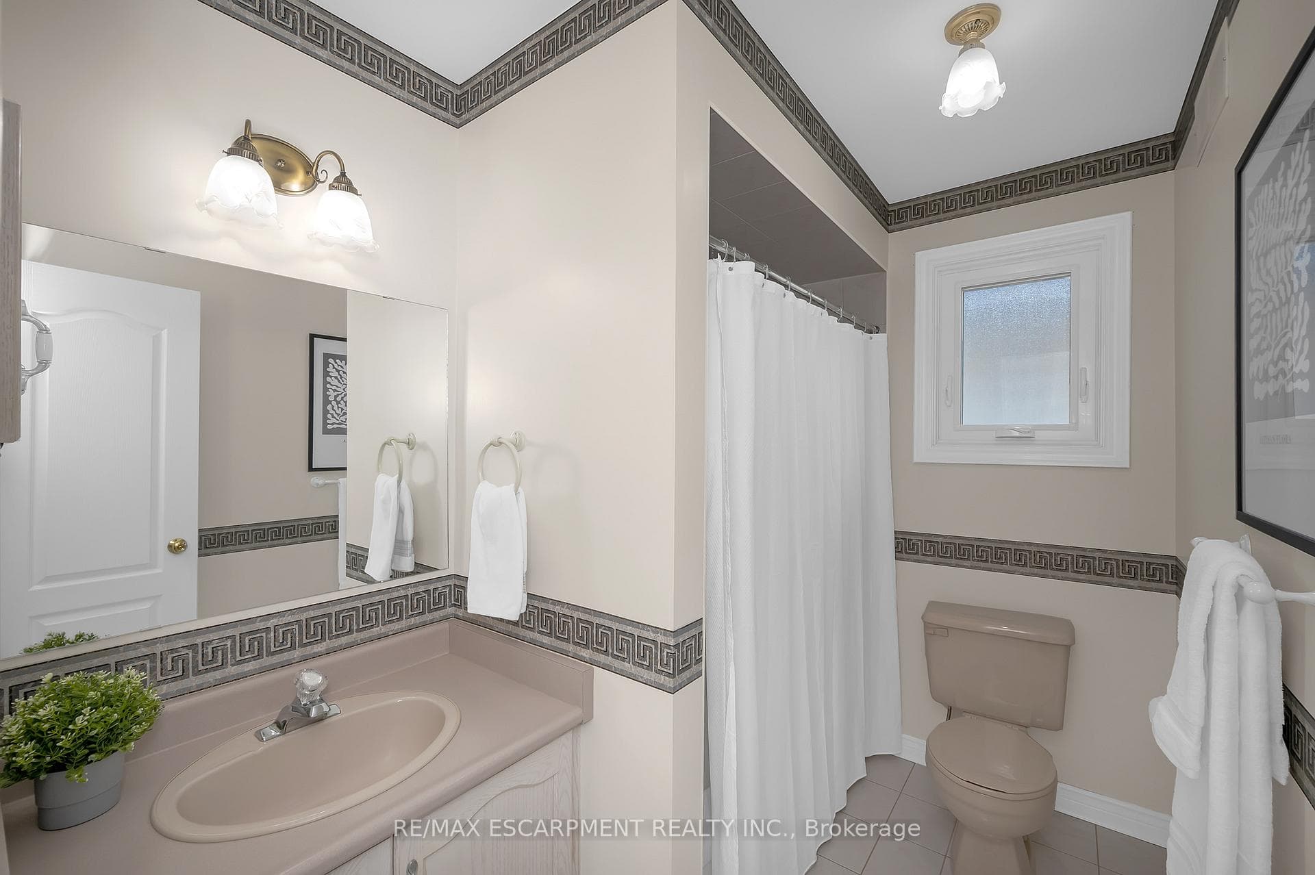 75 BANBURY Drive photo 19
