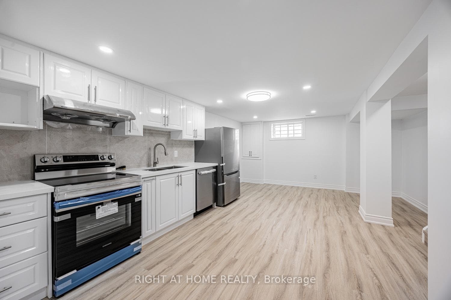 225 Essex Avenue Unit lower Unit photo 13