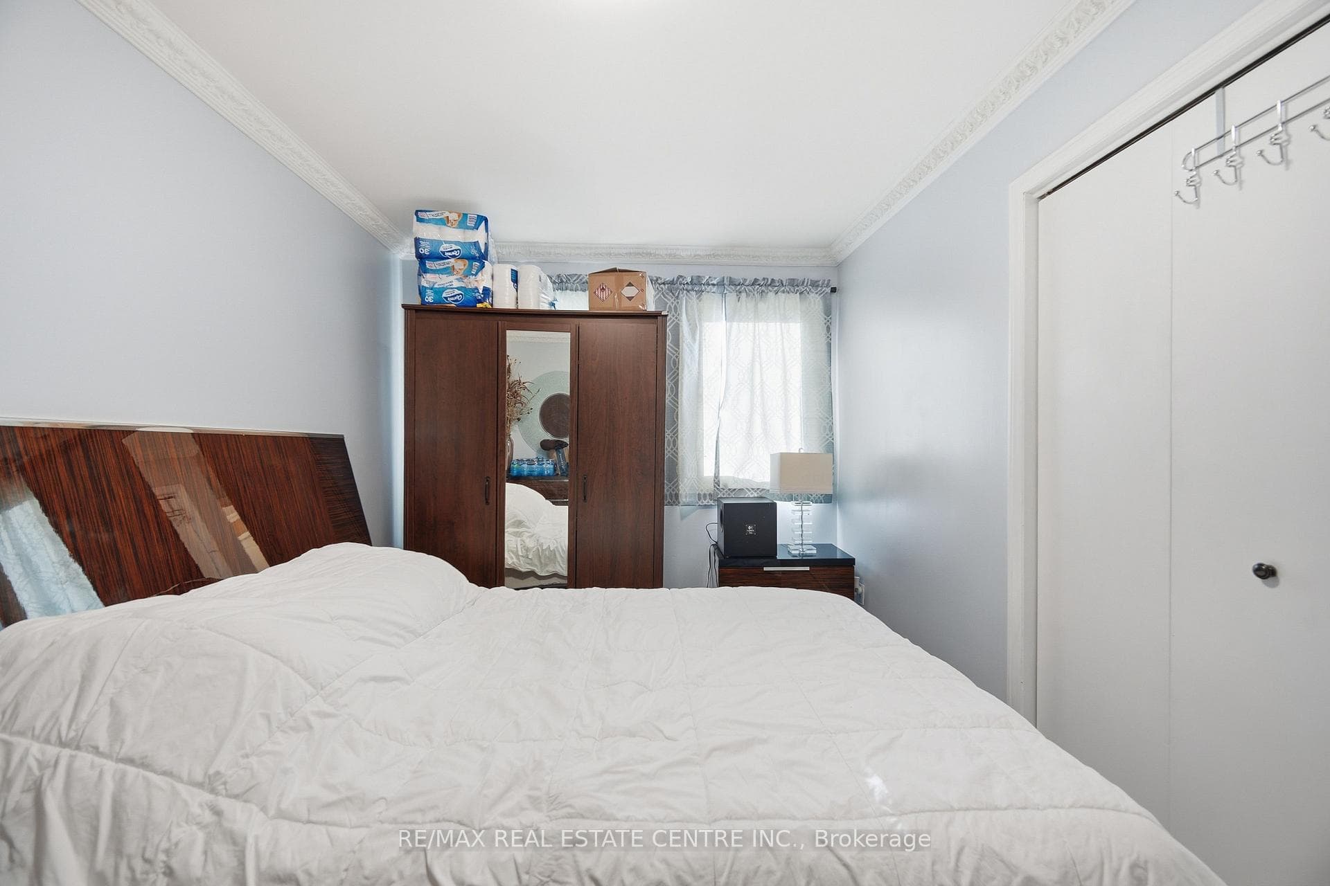 2555 Cynara Road photo 26