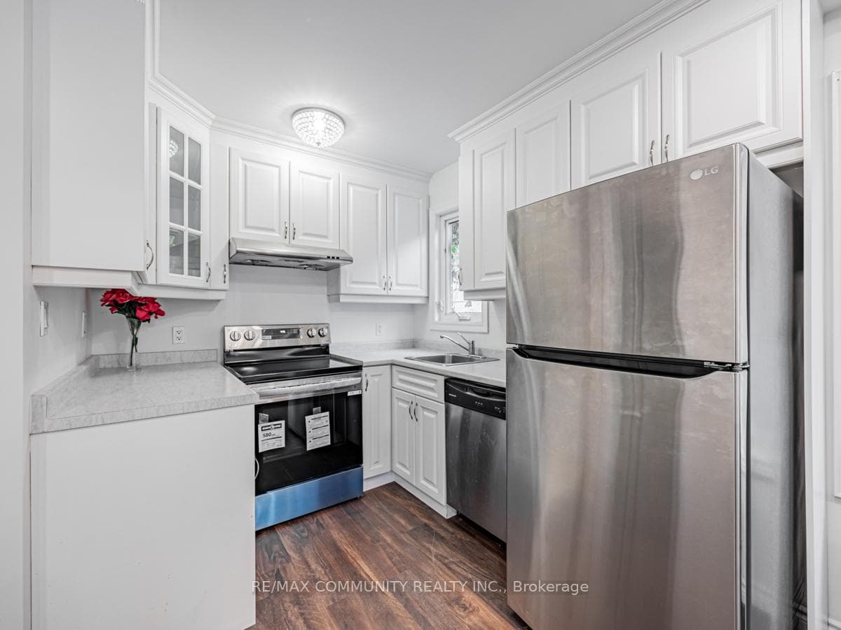 111 Elgin Street photo 11