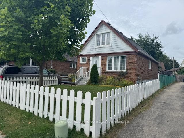 62 Brookhaven Drive photo 2