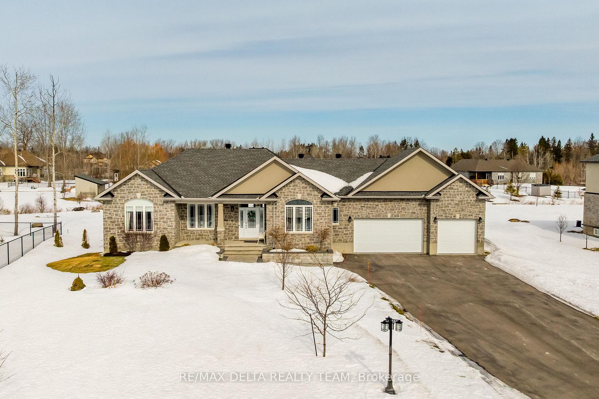 1657 Nightshade Place photo 2
