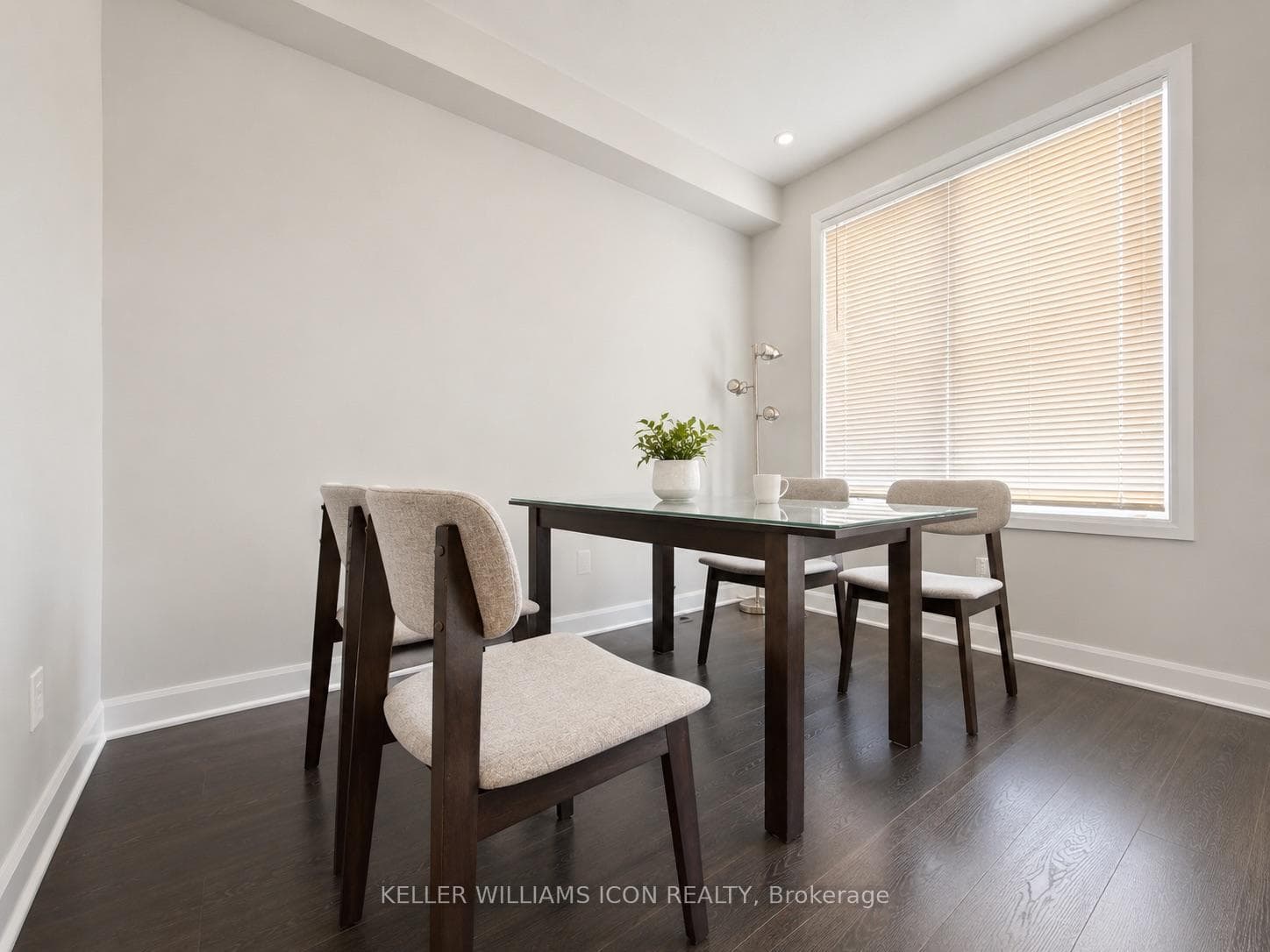 349 Clearpath Private photo 11