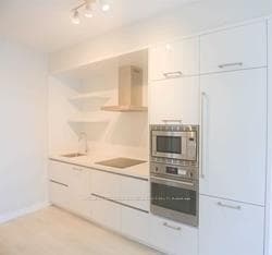 2221 Yonge Street Unit 3910 photo 7