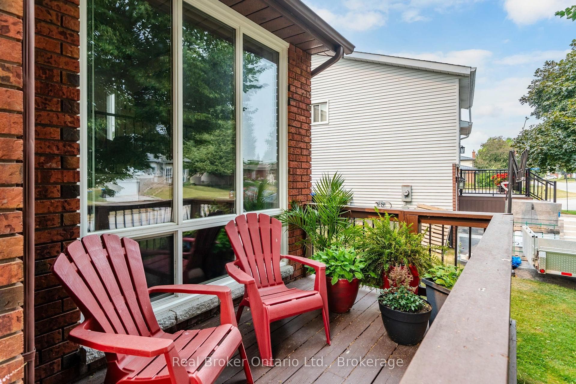 723 Algonquin Drive photo 5