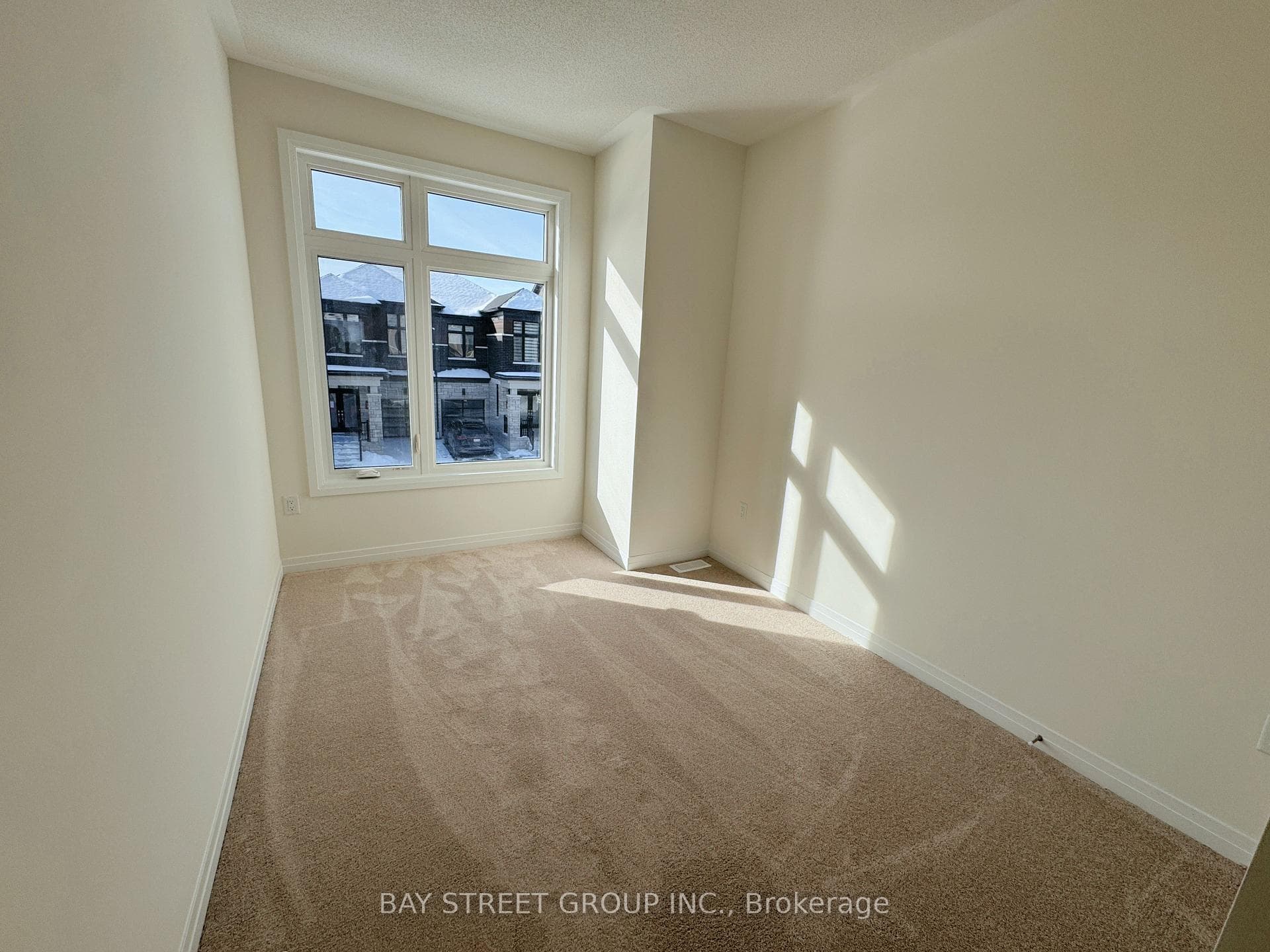 2929 NAKINA Street photo 10