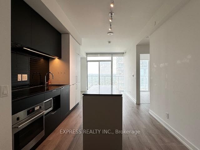 33 Helendale Avenue Unit 1713 photo 7