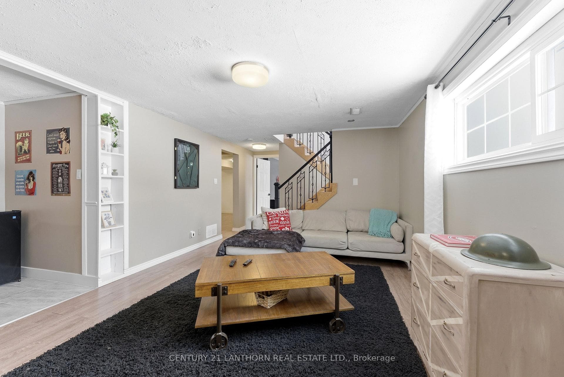 71 Ireland Drive photo 32