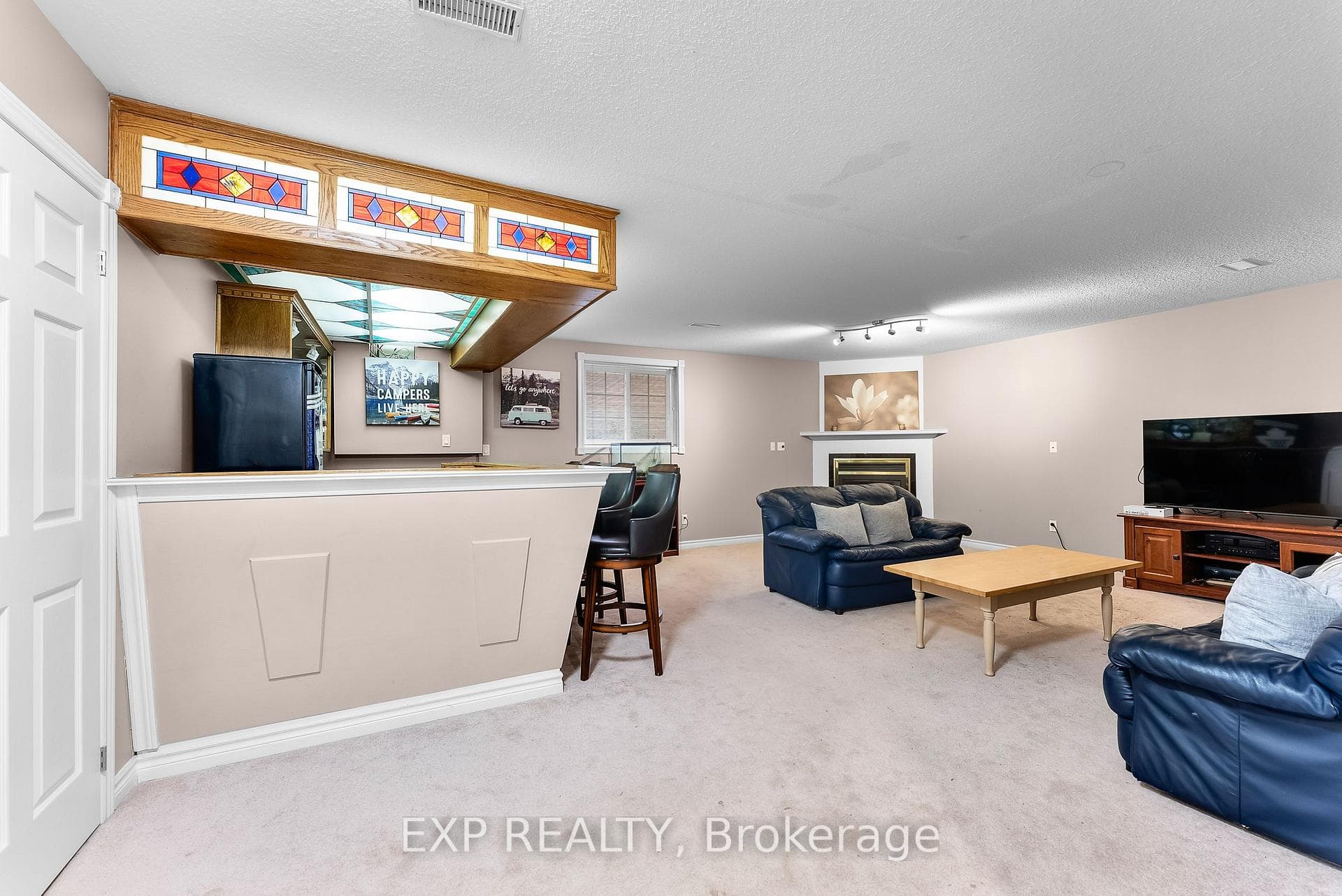 54 Sterling Street photo 25