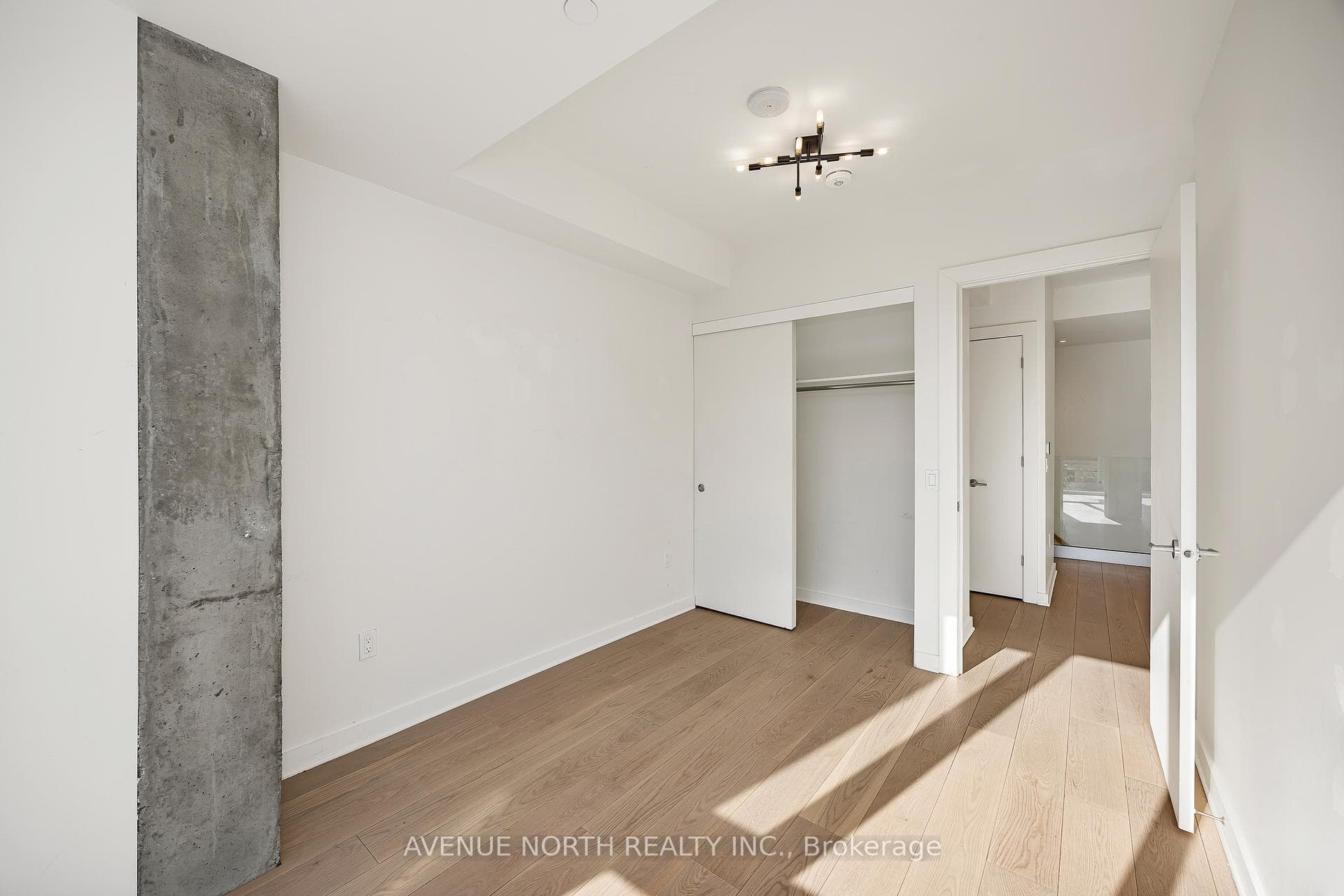 135 Barrette Street Unit 101 photo 35
