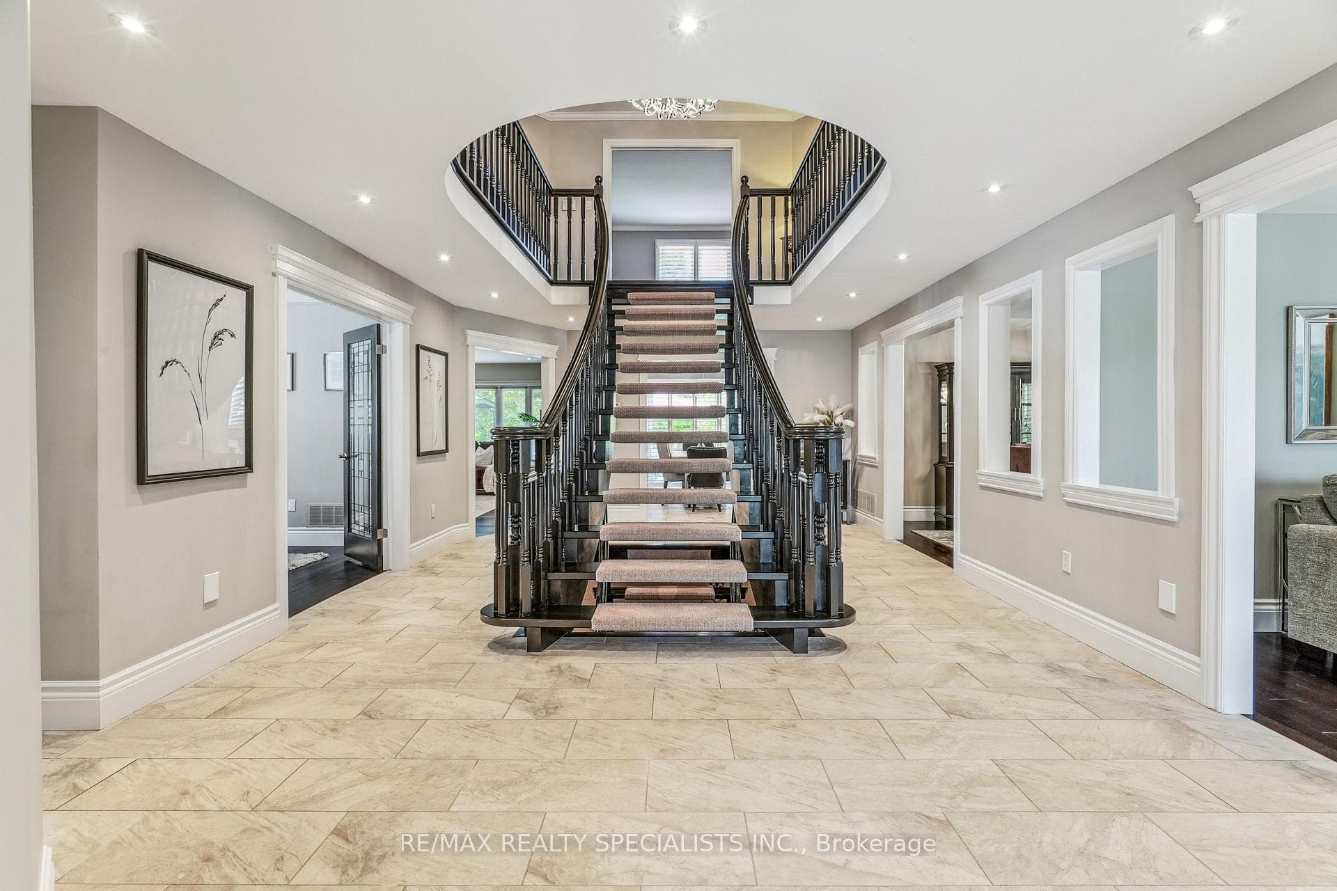 2064 Schoolmaster Circle photo 4