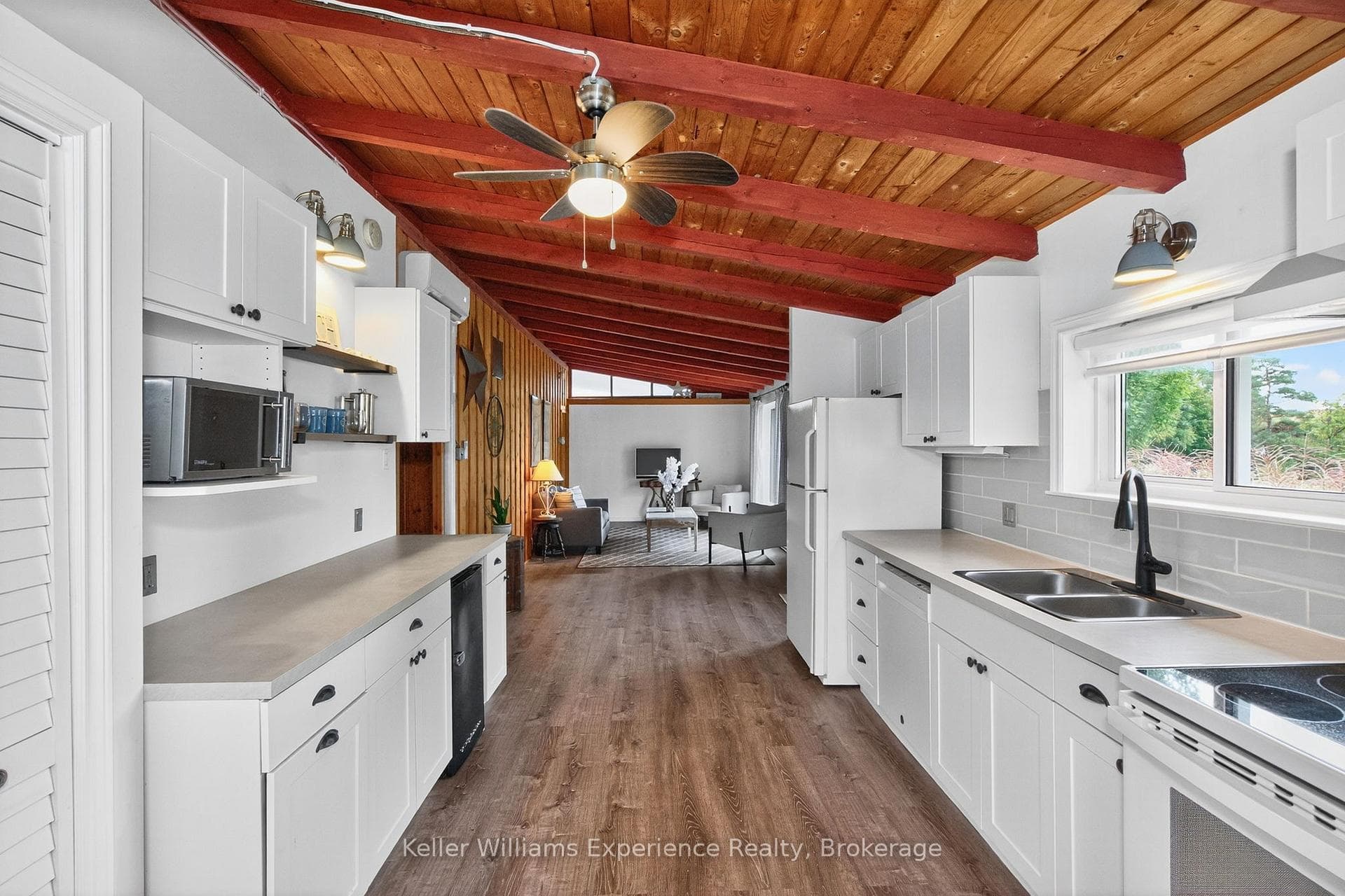 681 McMurtry Road photo 11