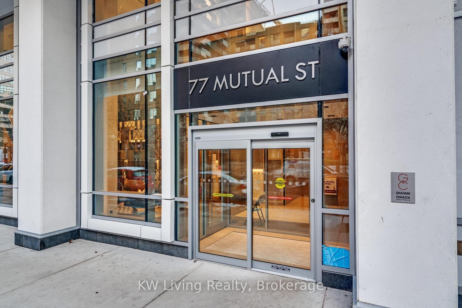 77 Mutual Street Unit 309 photo 4