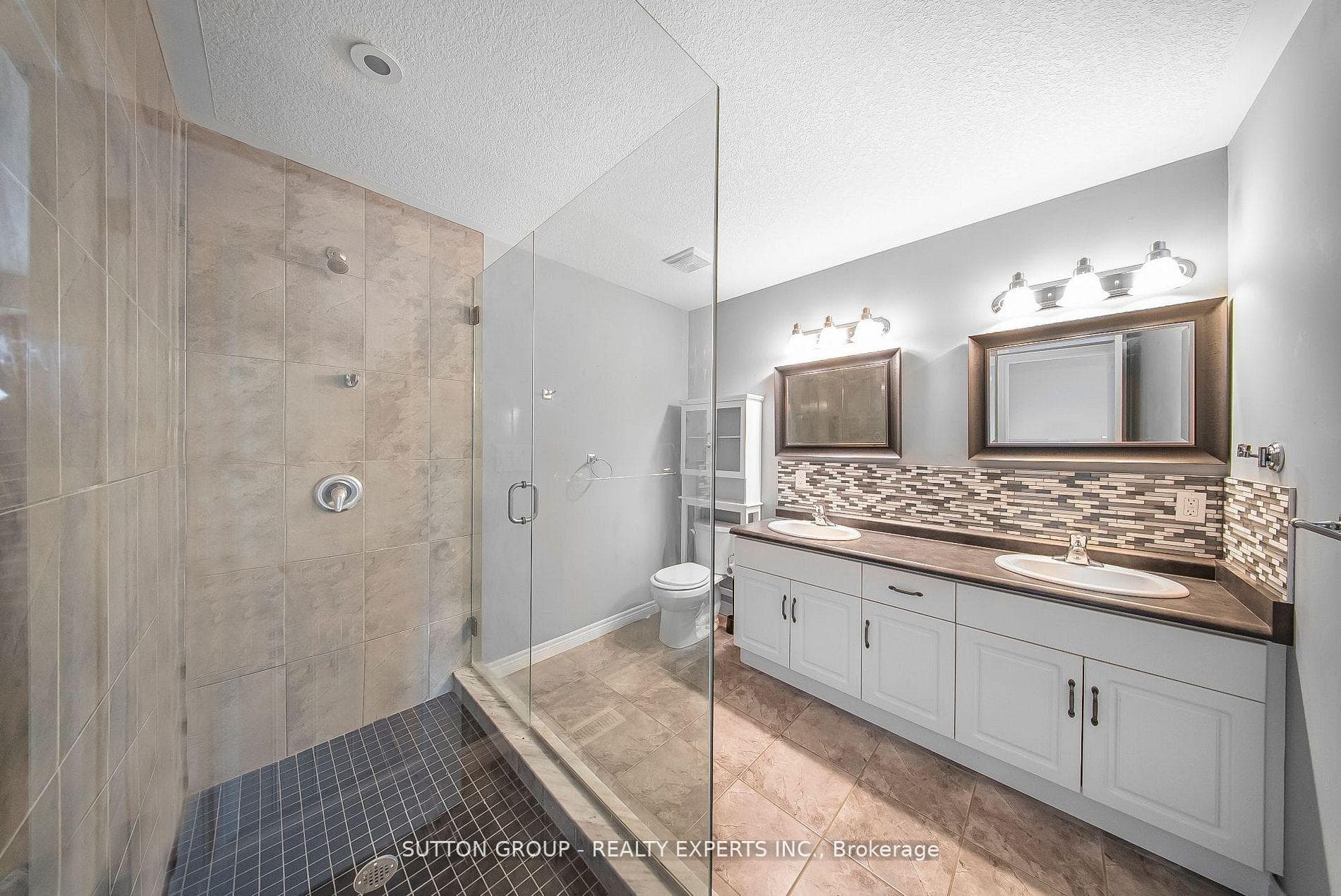 1441 Dunkirk Avenue photo 26