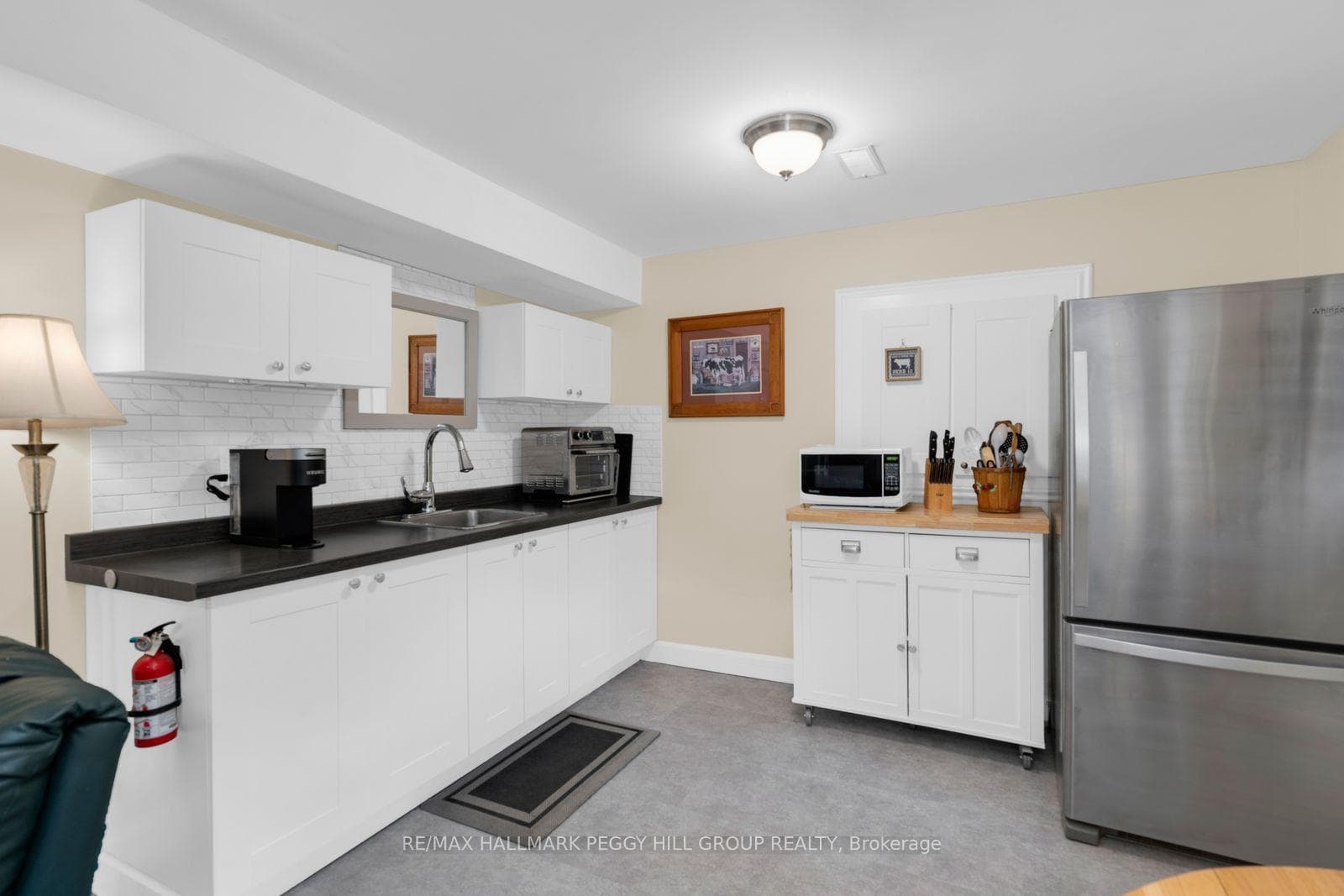 52 Harbour Crescent photo 10