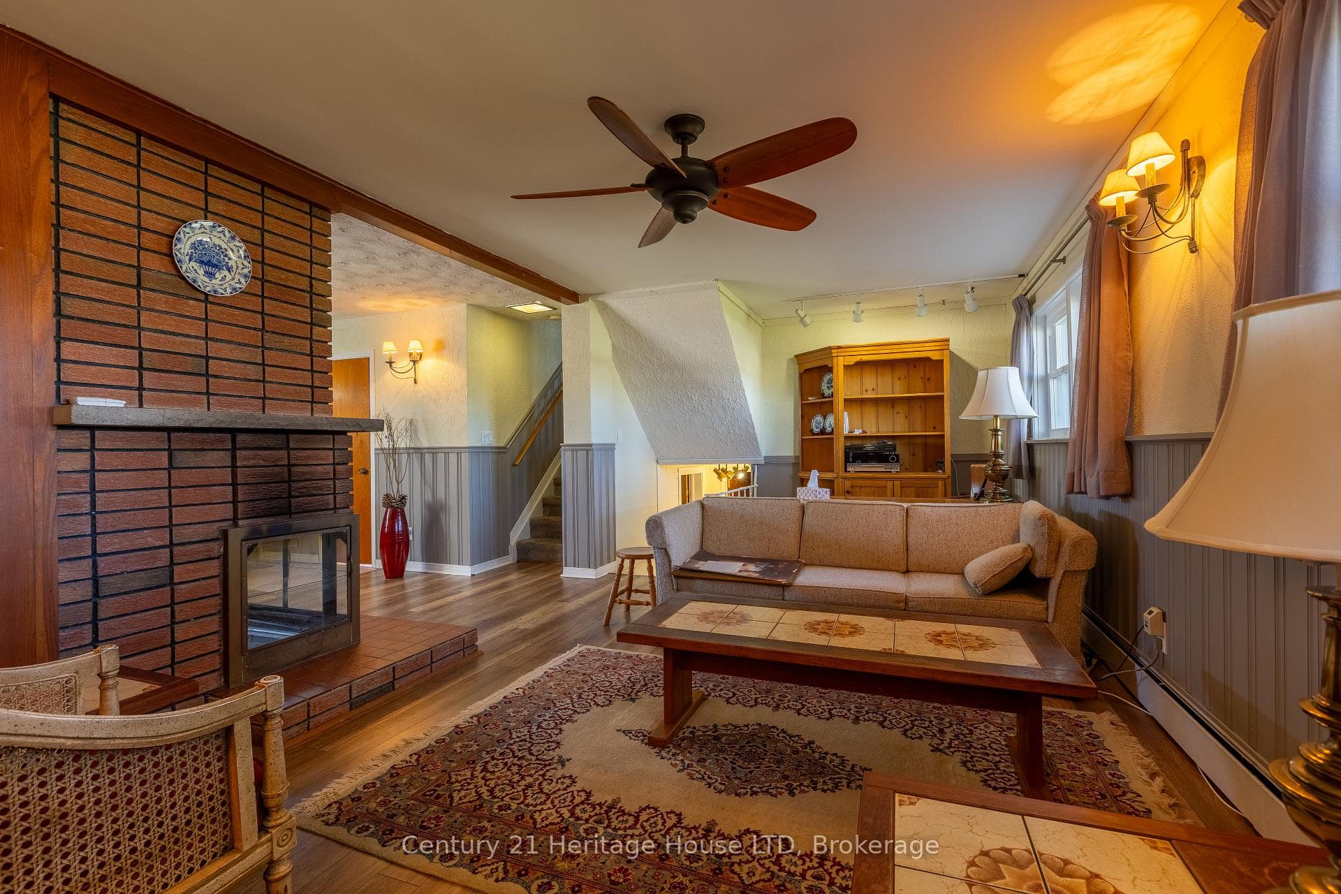 Rec room (lower level)