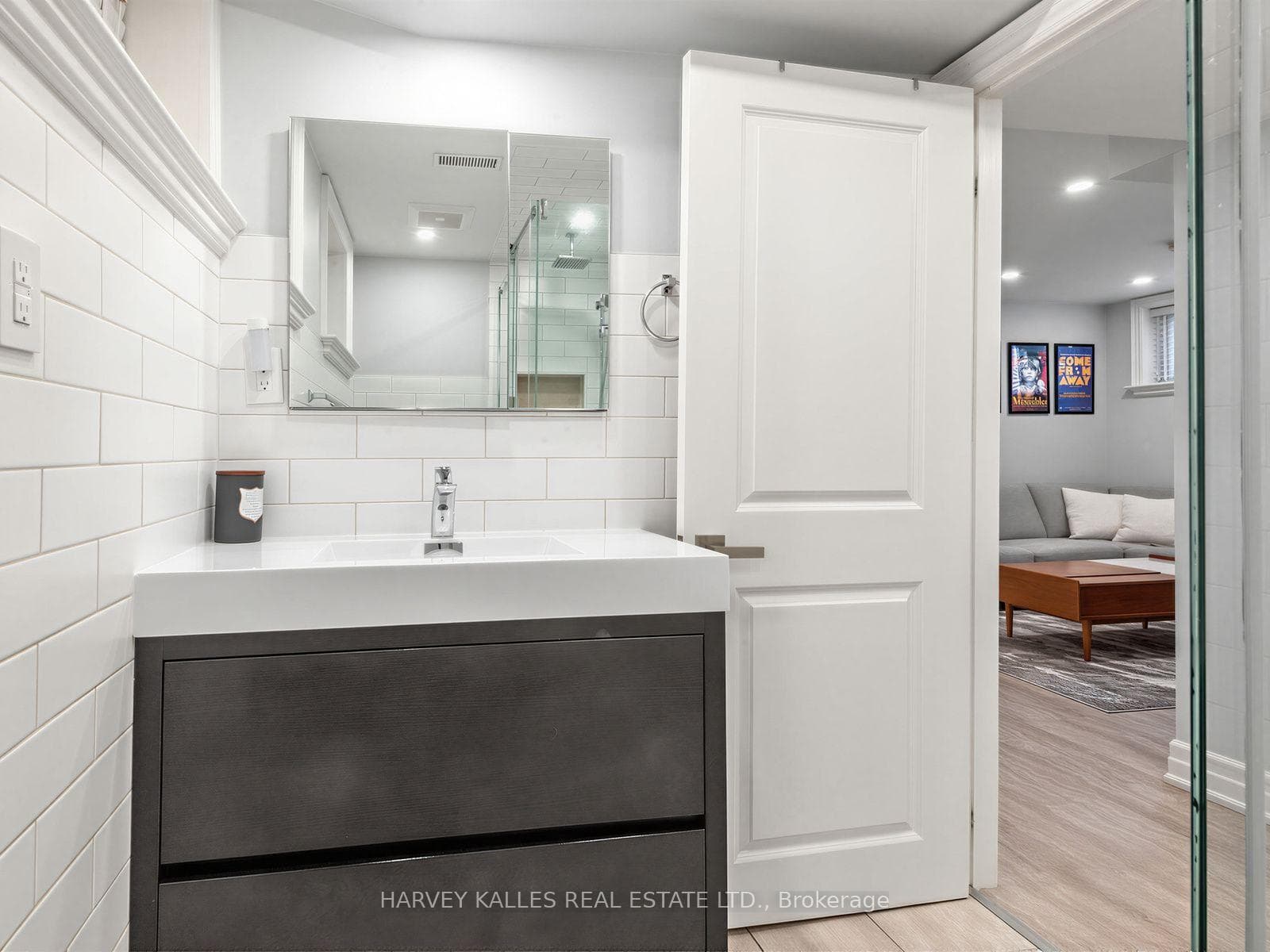 Bathroom (3 piece)