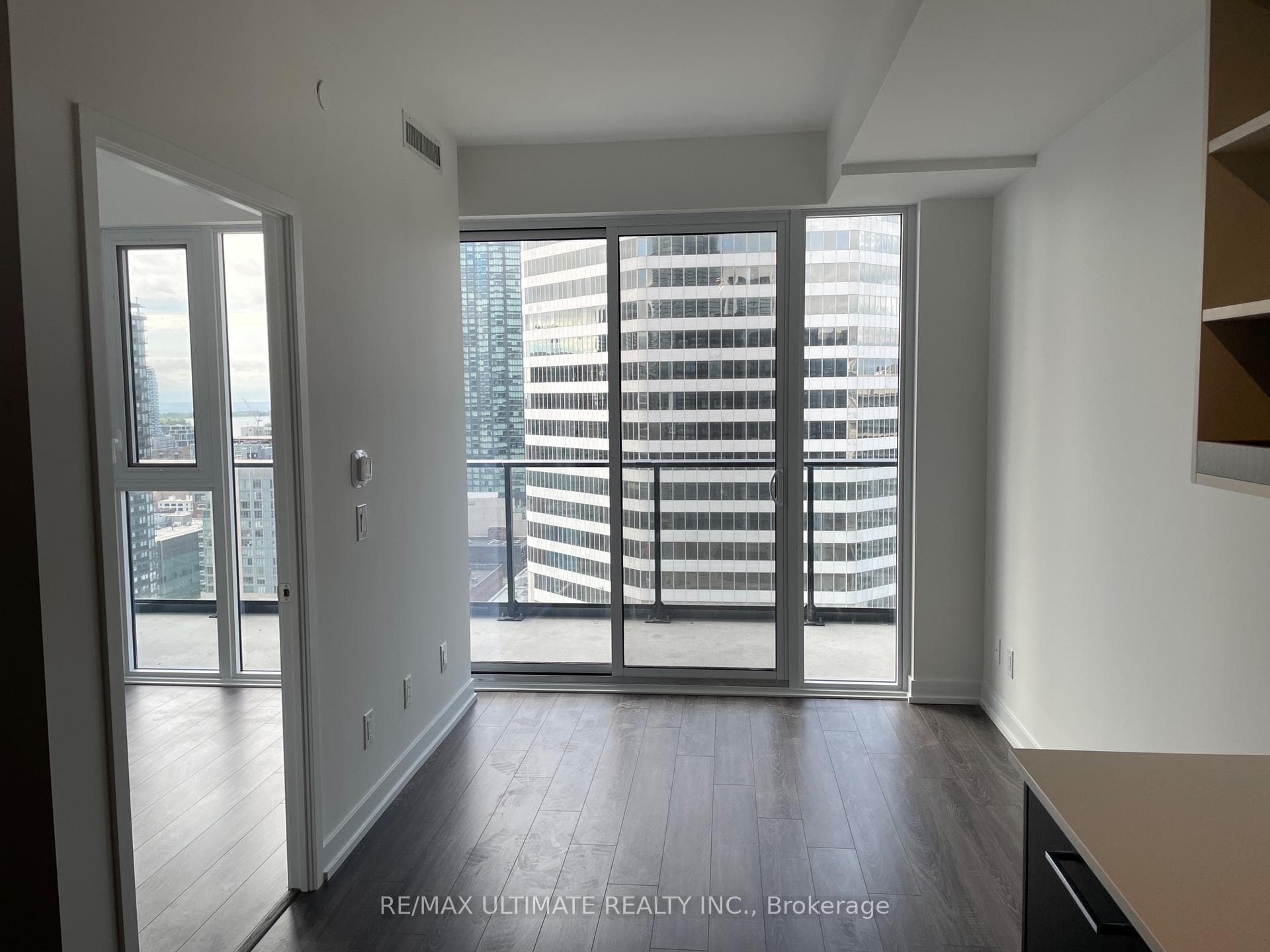 20 Edward Street Unit 2604 photo 9