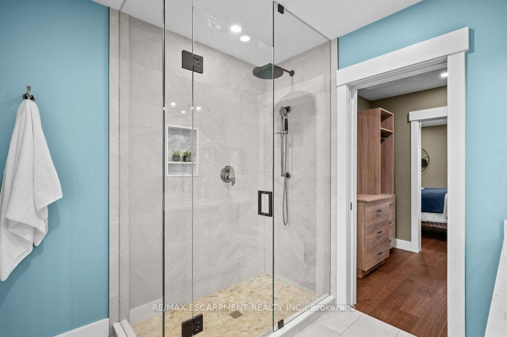 1040 Clyde Road photo 39