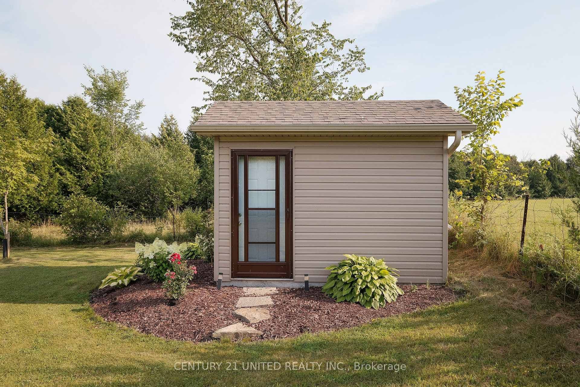 1188 Connaught Drive photo 37