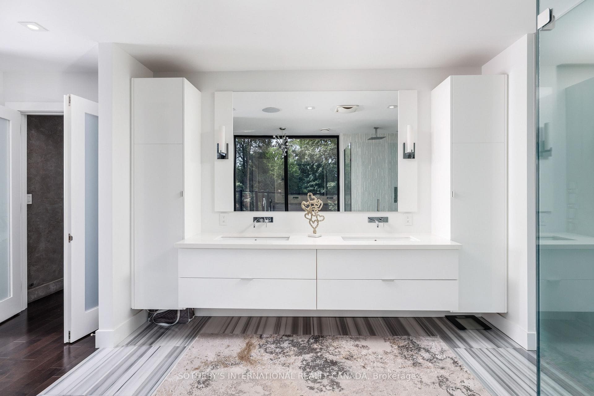 5 Hartfield Road photo 26