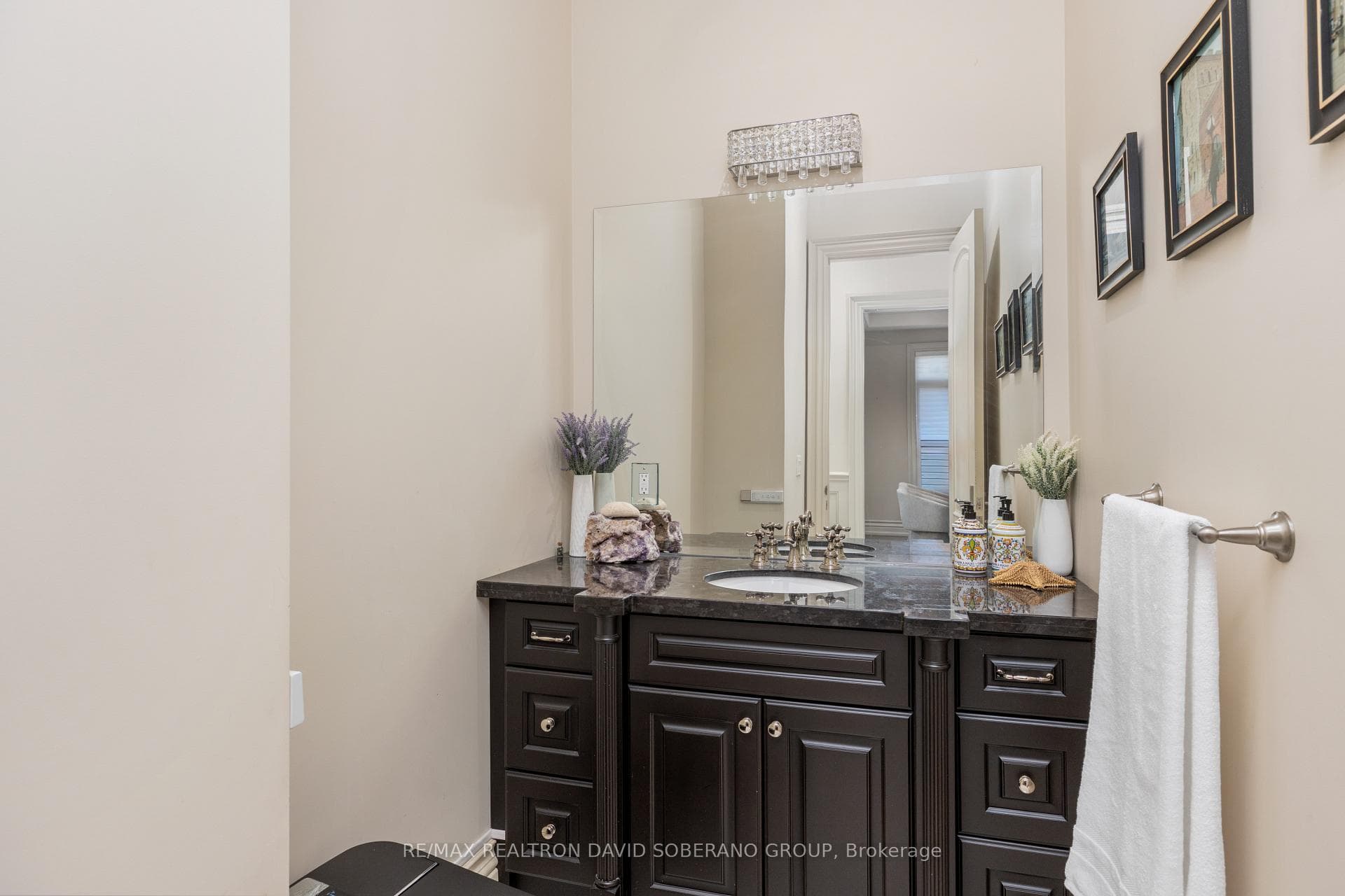 49 Verwood Avenue photo 10