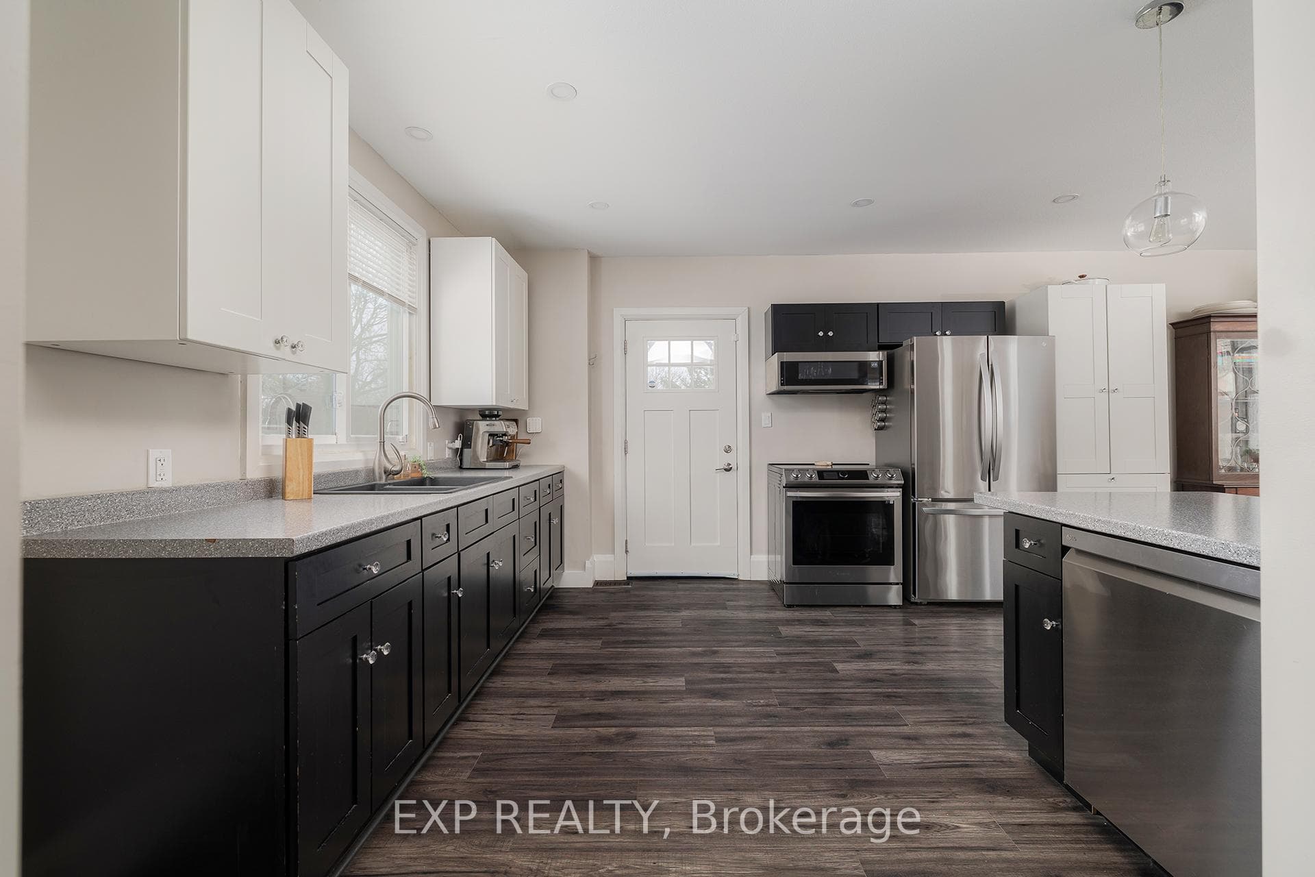 591 11th Avenue photo 11