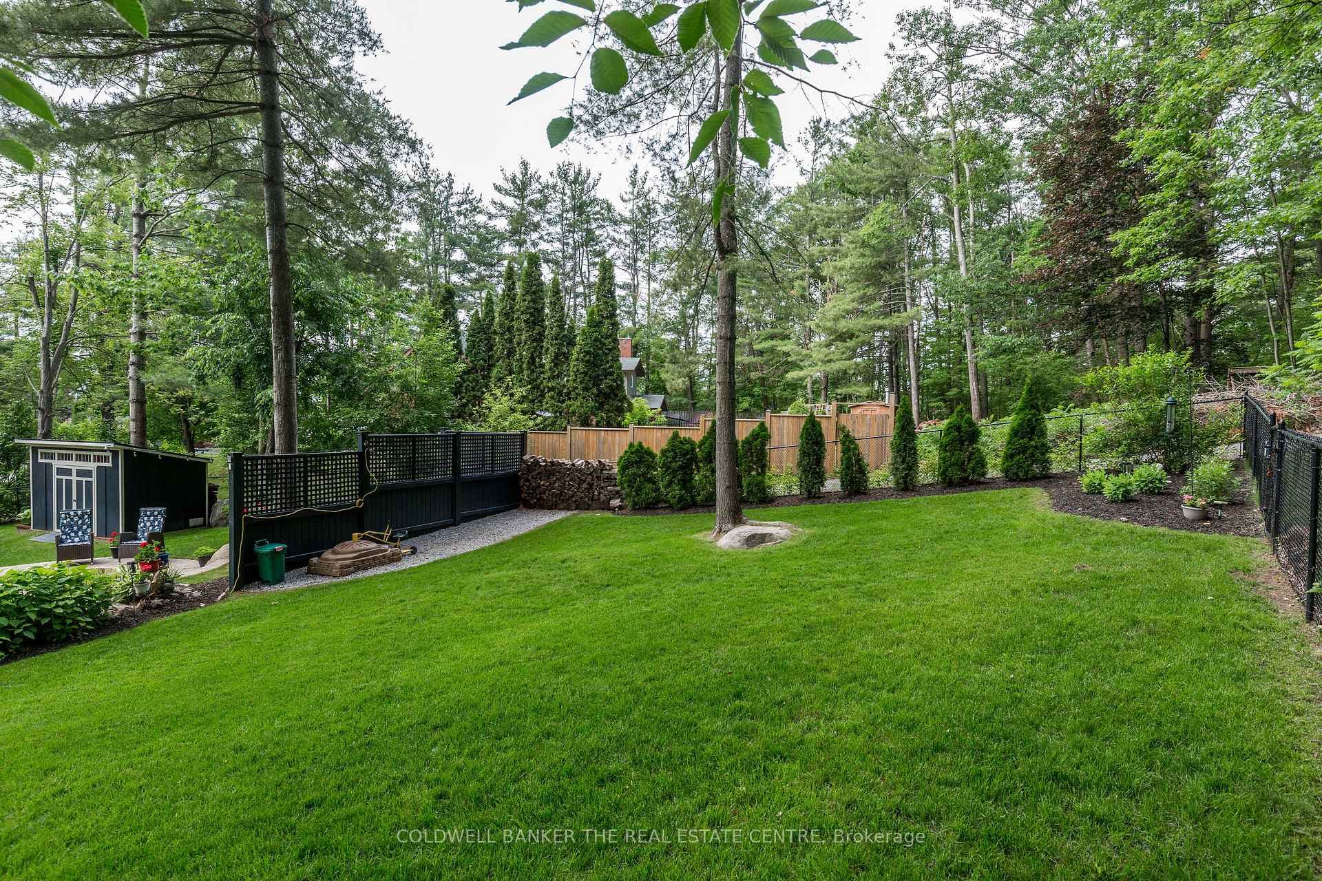 12 Idlewood Drive photo 42