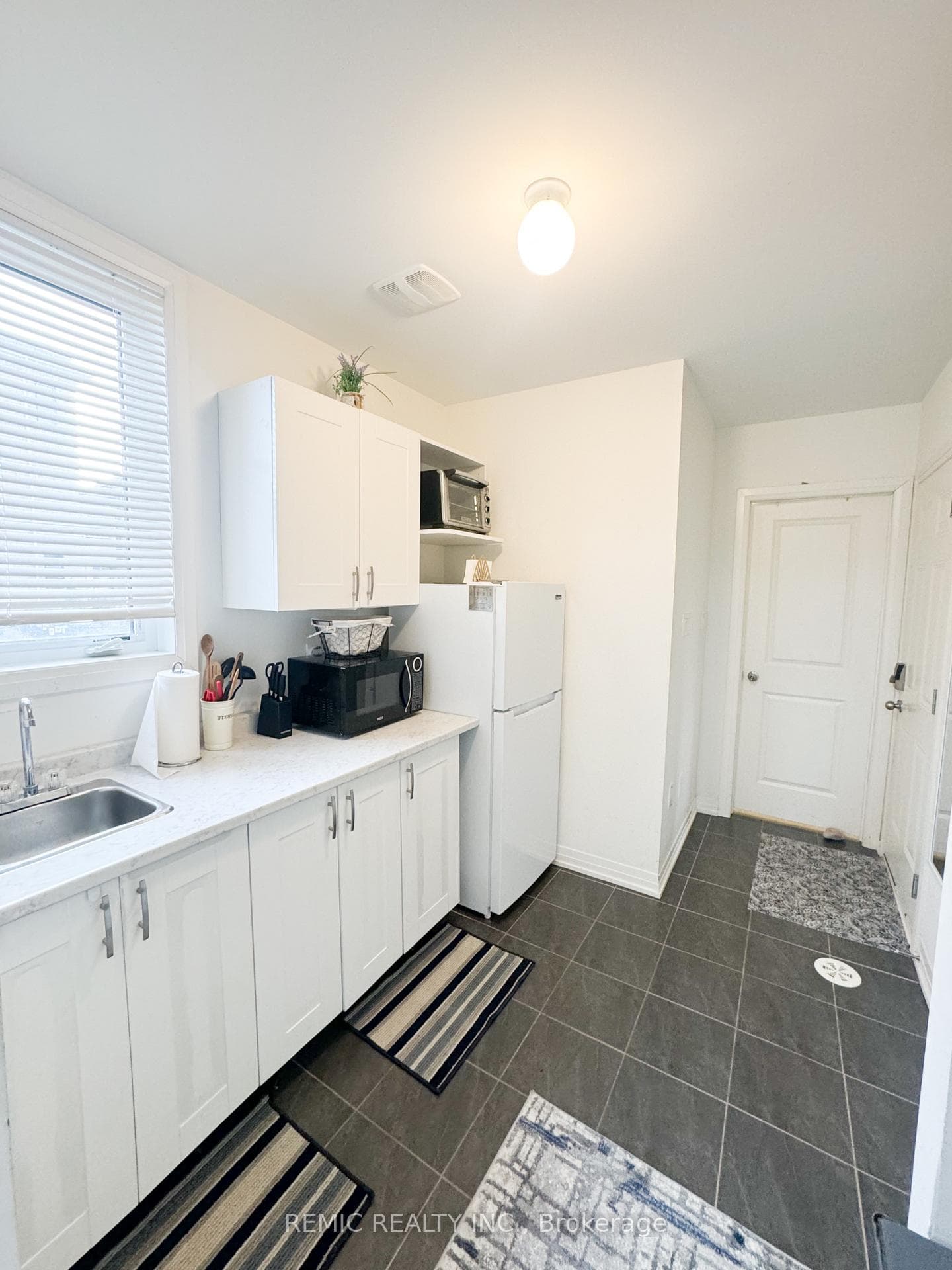 36 Clarington Boulevard photo 33