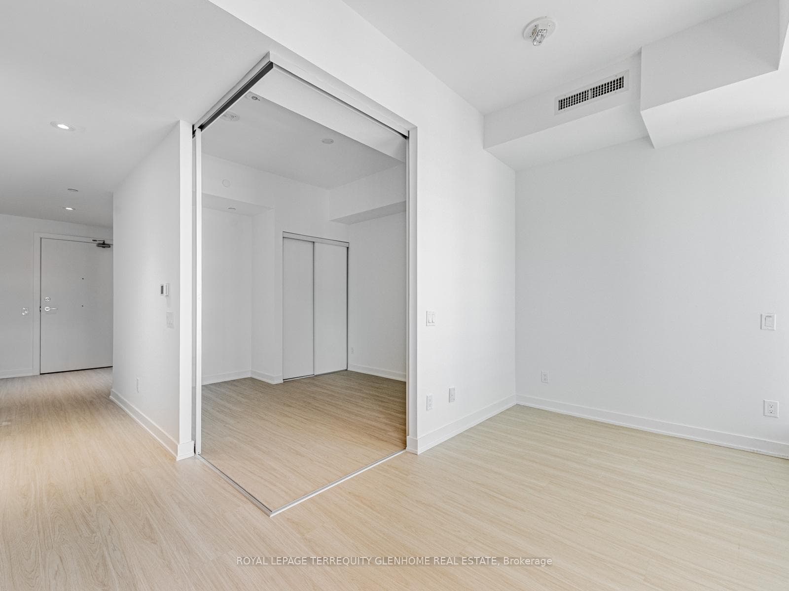 8 Wellesley Street Unit 3605 photo 8