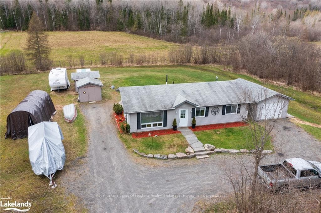 1072 OLD NORTH Road photo 8