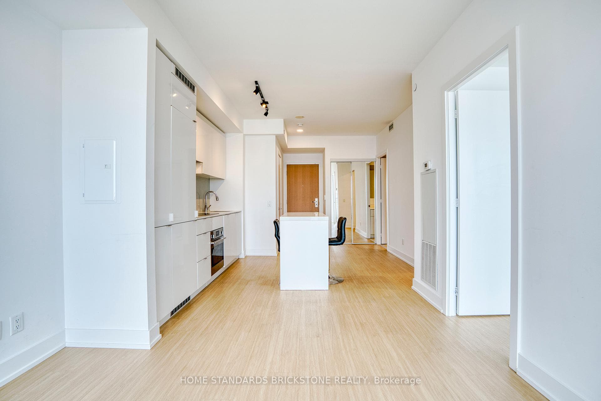 7 Grenville Street Unit 2406 photo 12