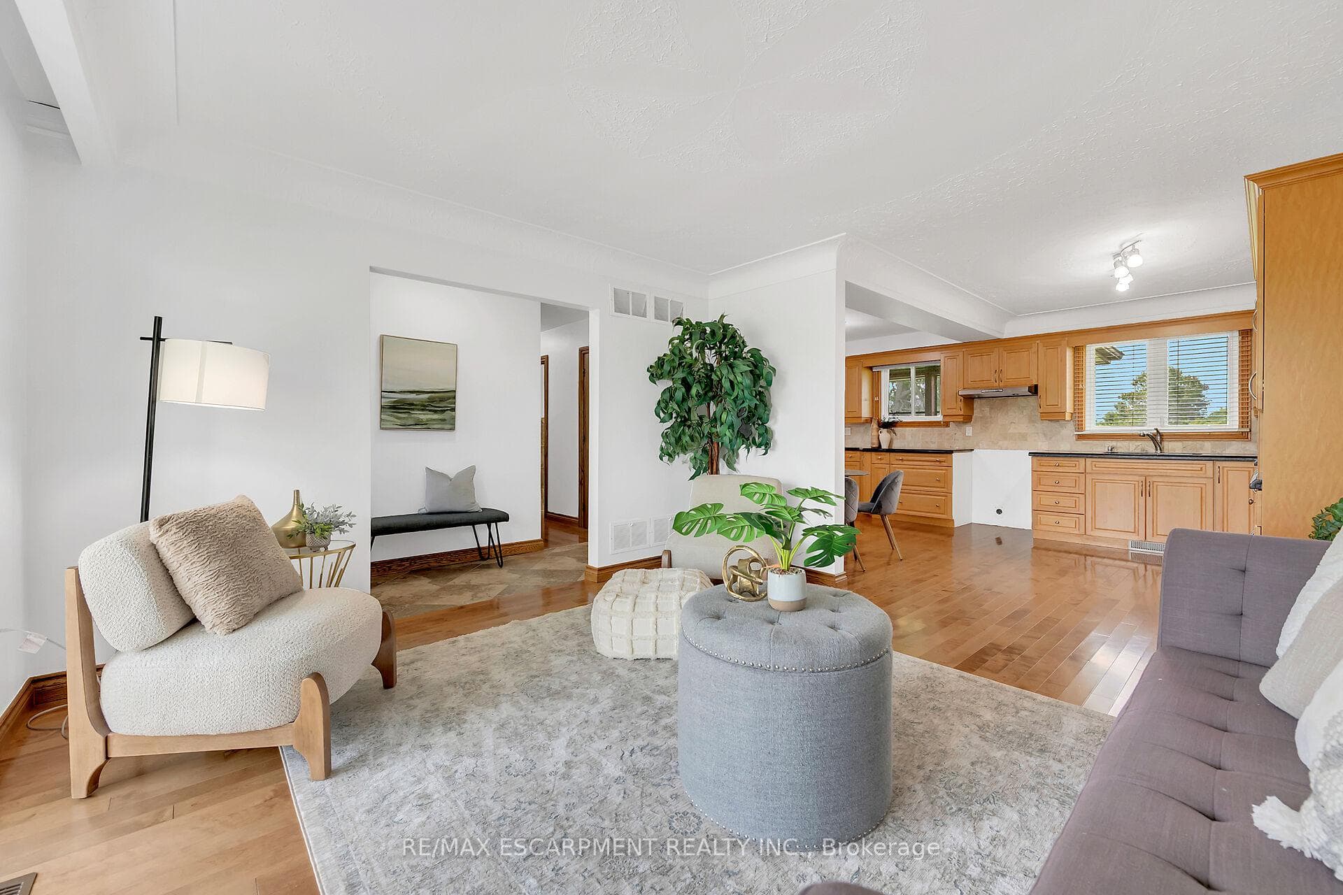 617 Eighth Road photo 8