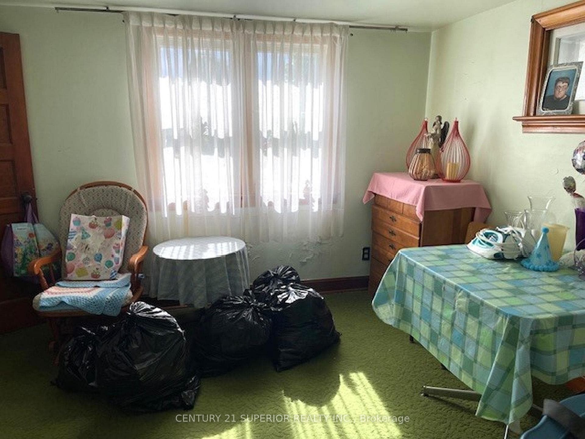 52 Dixon Street photo 31